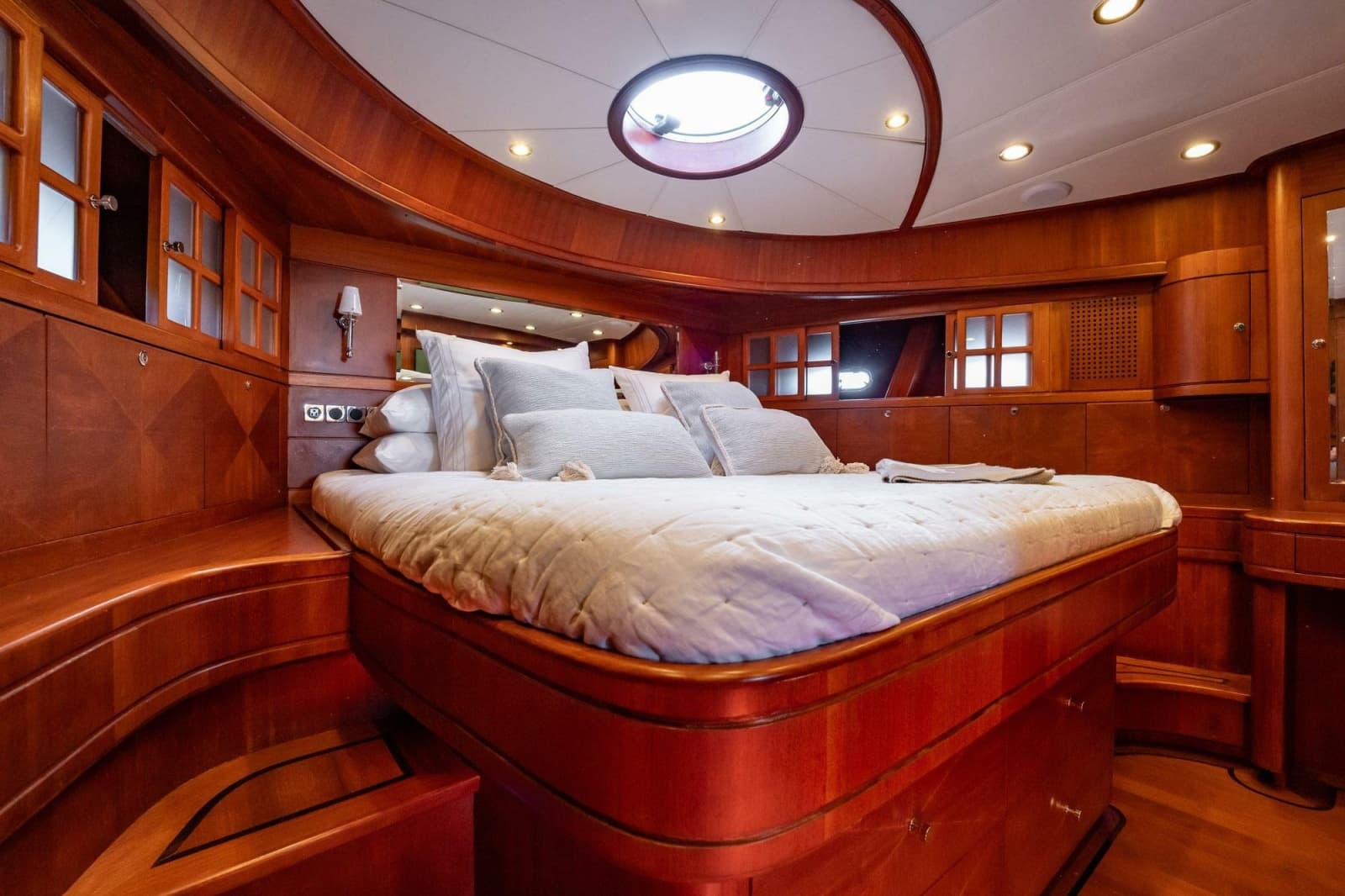 2006 Vicem 62 Custom - Photo 66