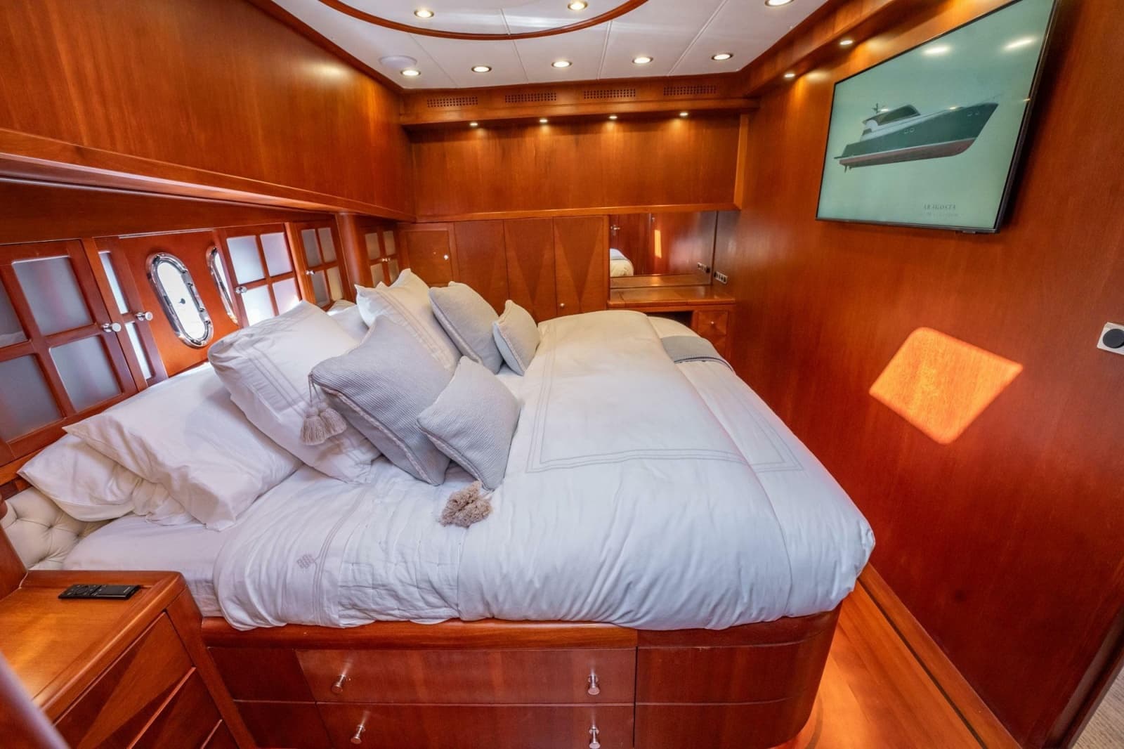2006 Vicem 62 Custom - Photo 58