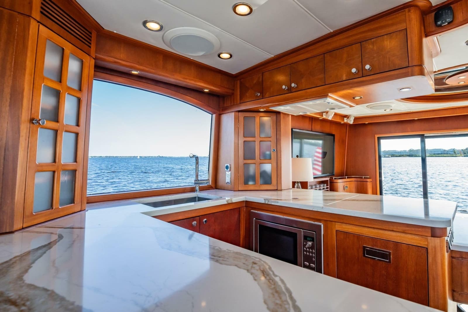2006 Vicem 62 Custom - Photo 44