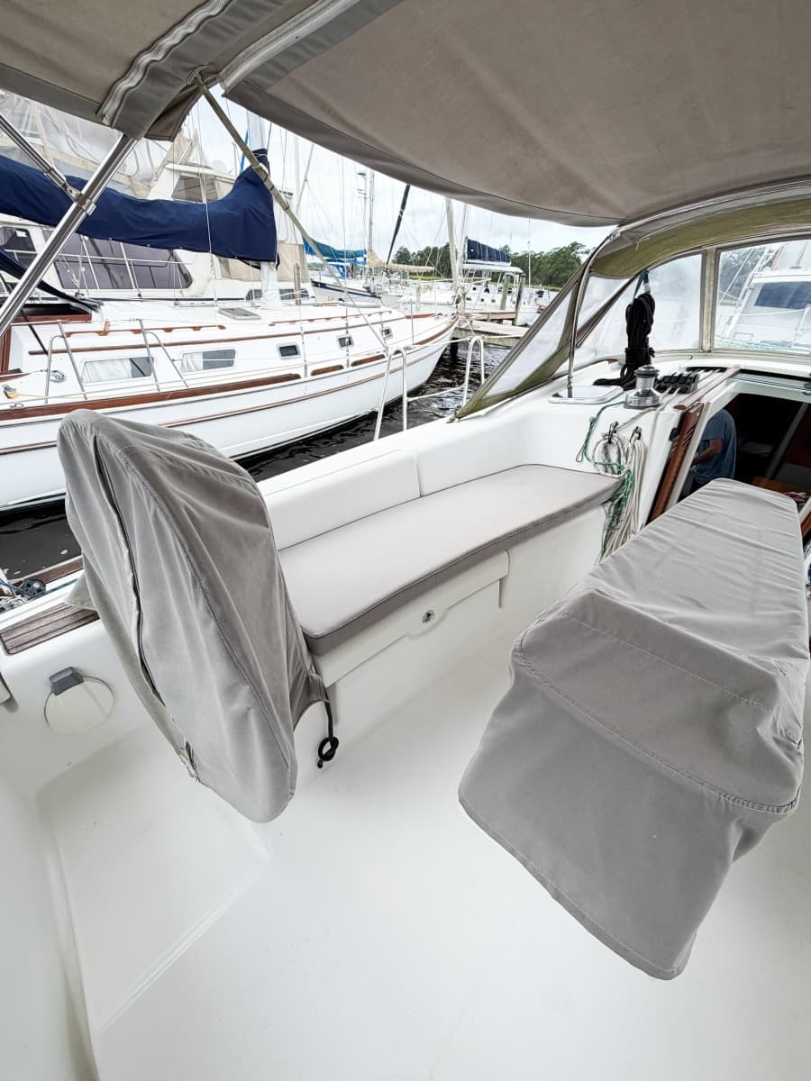 2009 Beneteau Oceanis 40 - Photo 9