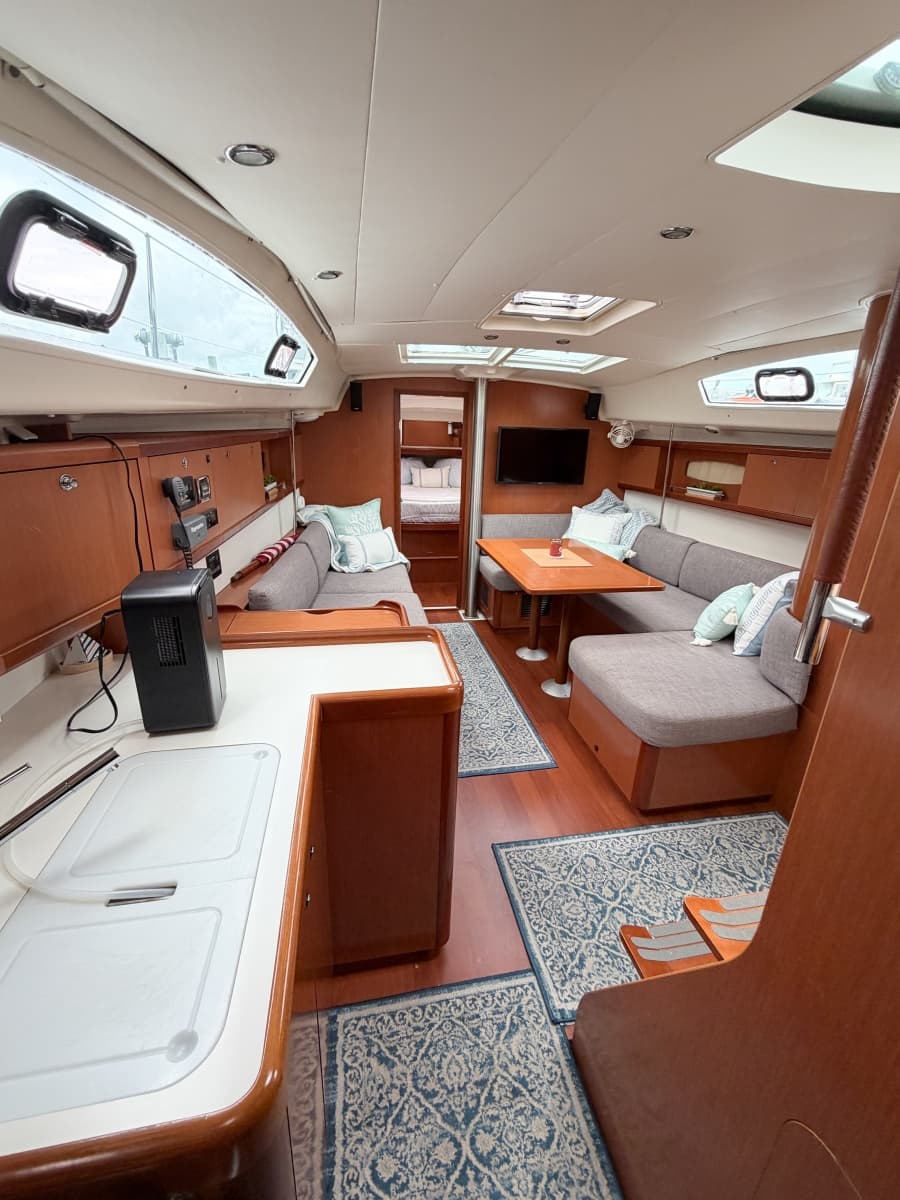2009 Beneteau Oceanis 40 - Photo 37