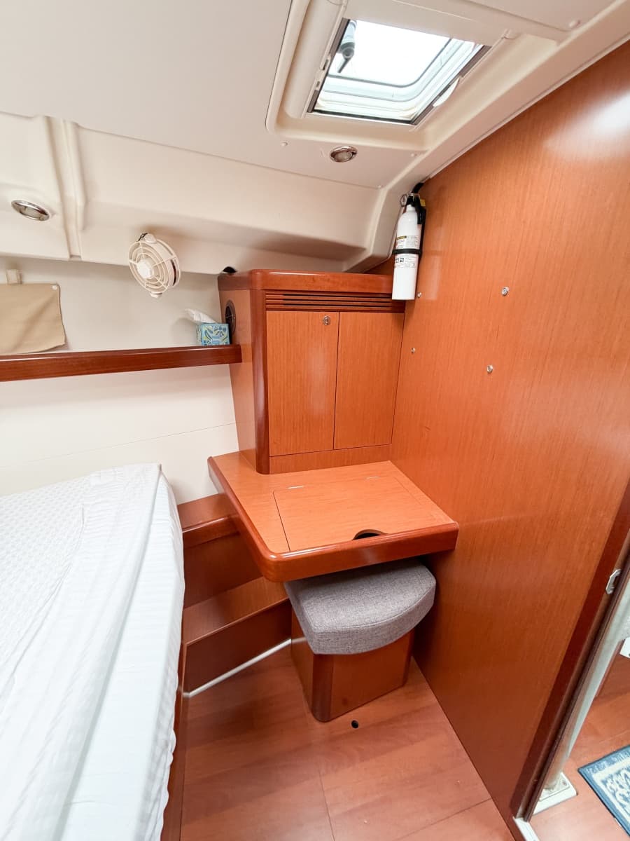 2009 Beneteau Oceanis 40 - Photo 49