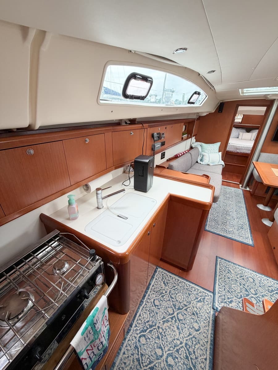 2009 Beneteau Oceanis 40 - Photo 35
