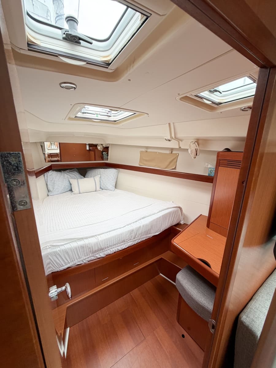 2009 Beneteau Oceanis 40 - Photo 66