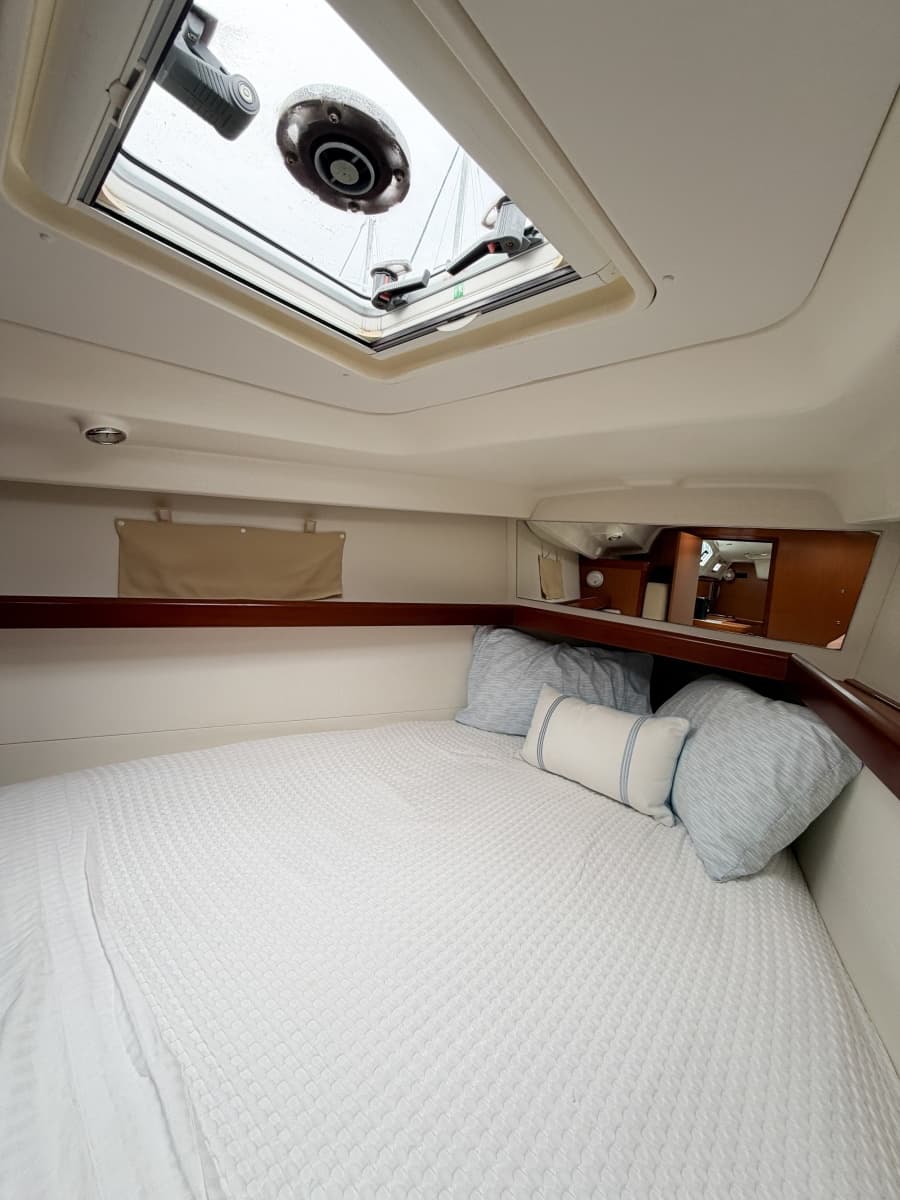 2009 Beneteau Oceanis 40 - Photo 46