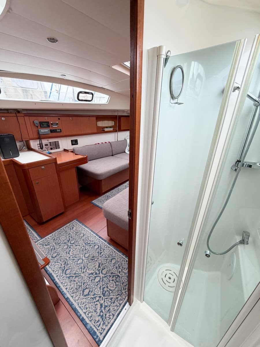 2009 Beneteau Oceanis 40 - Photo 42