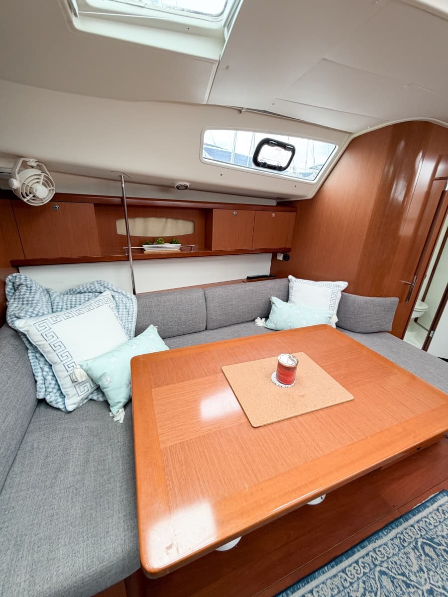 2009 Beneteau Oceanis 40 - Photo 52