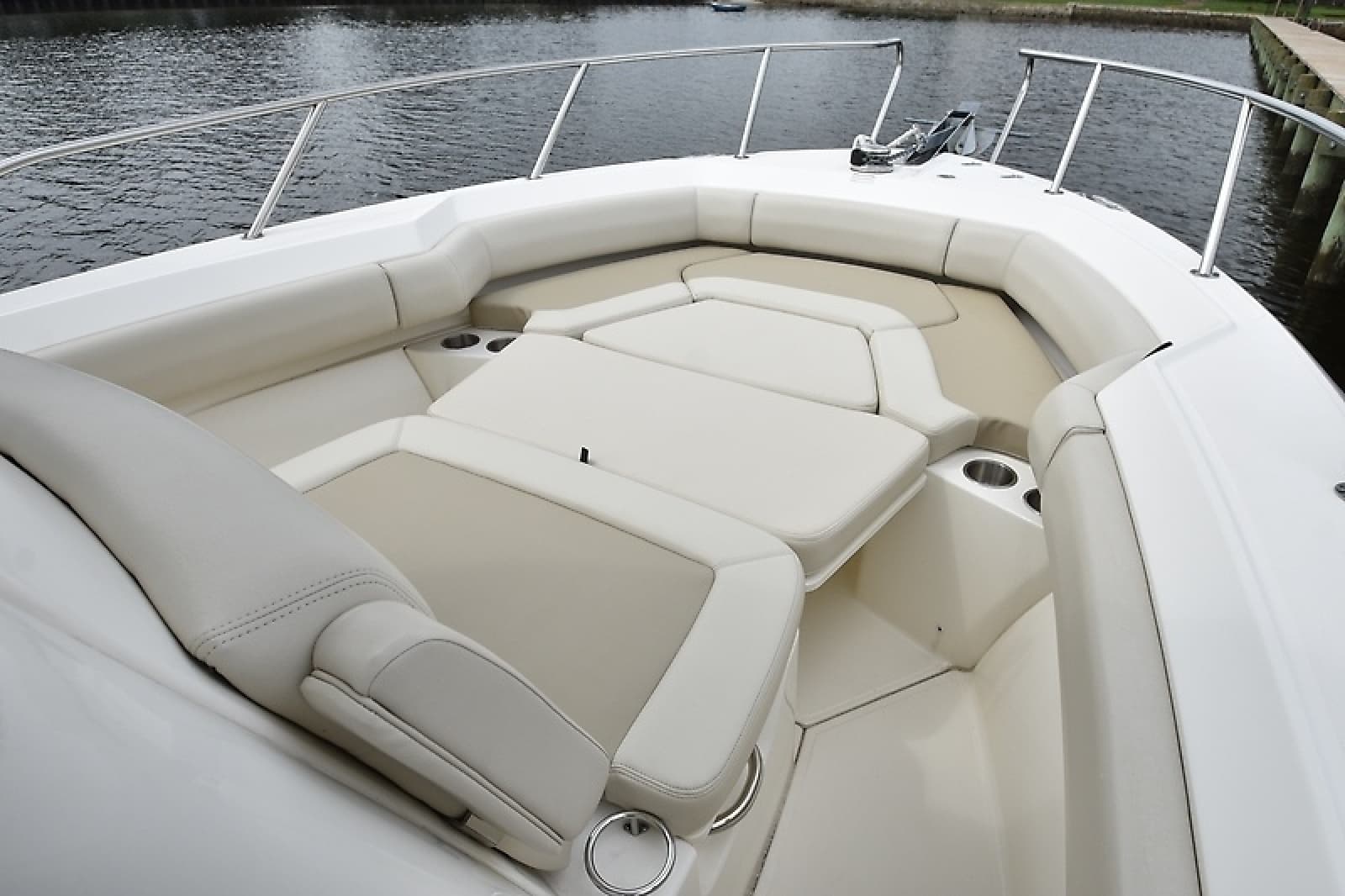 2022 Boston Whaler 250 Outrage - Photo 53