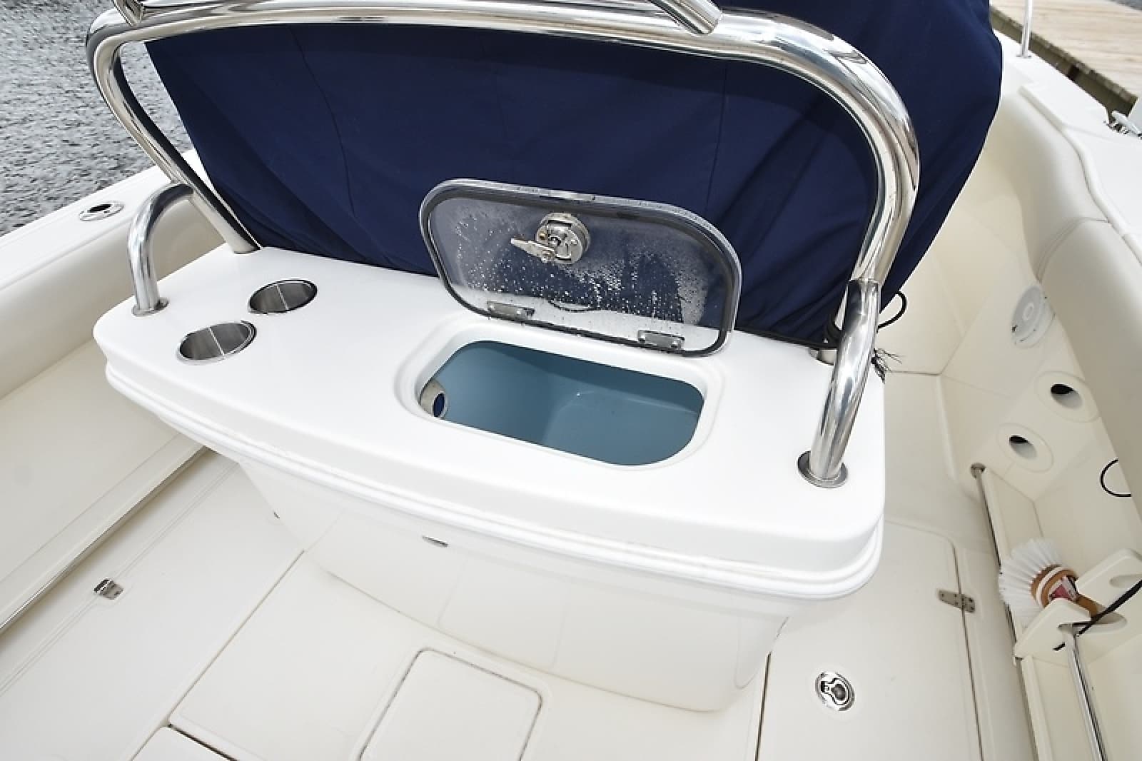 2022 Boston Whaler 250 Outrage - Photo 28