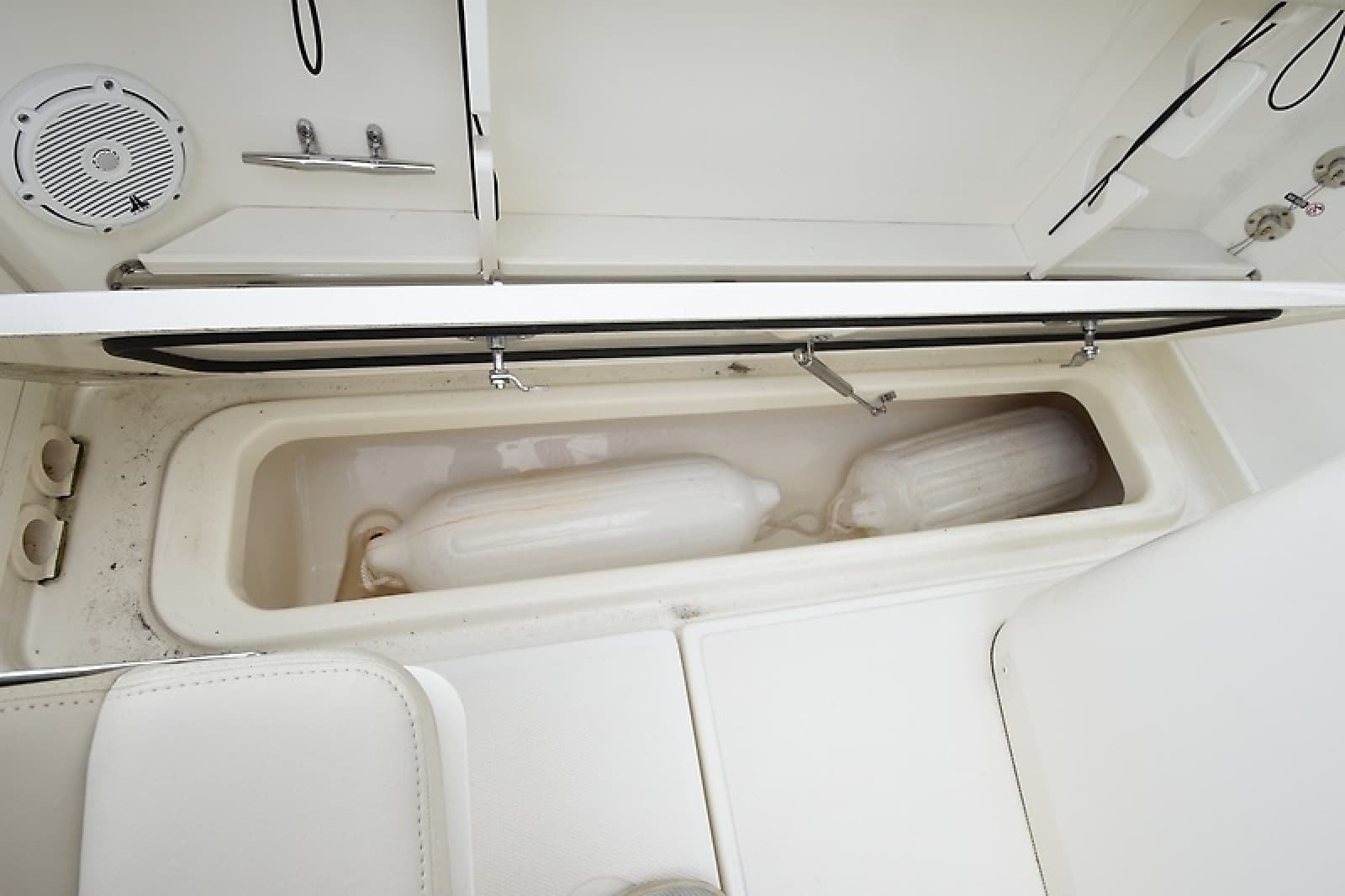 2022 Boston Whaler 250 Outrage - Photo 30