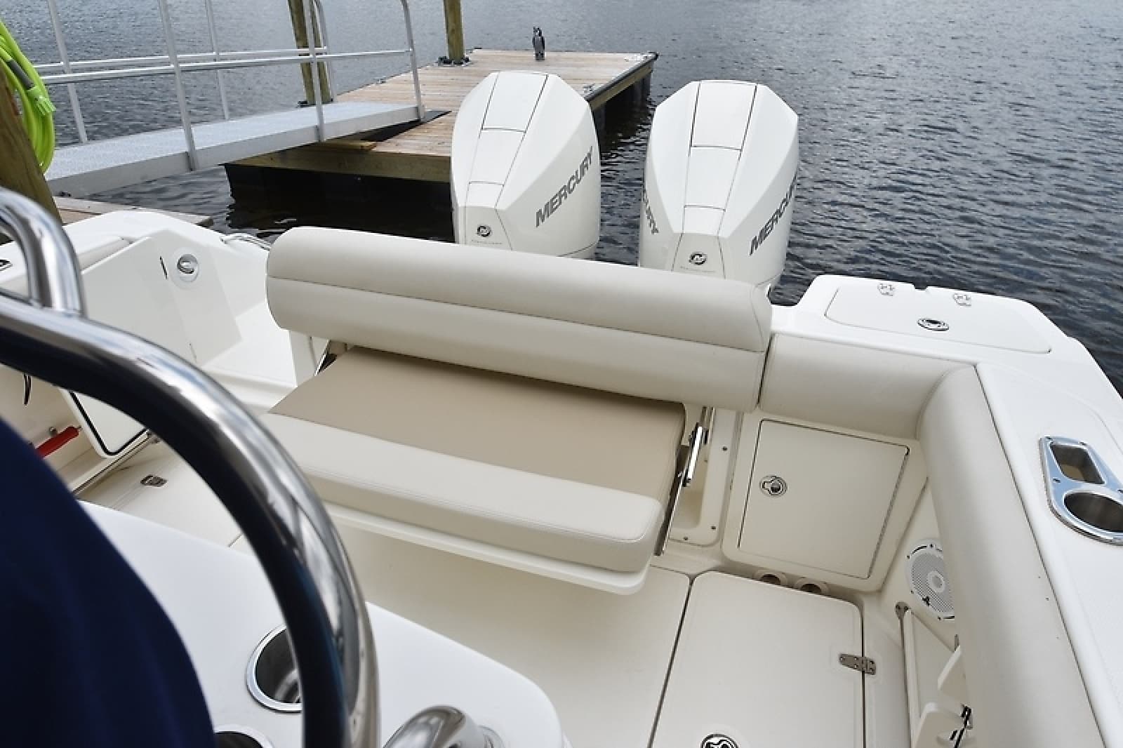 2022 Boston Whaler 250 Outrage - Photo 19