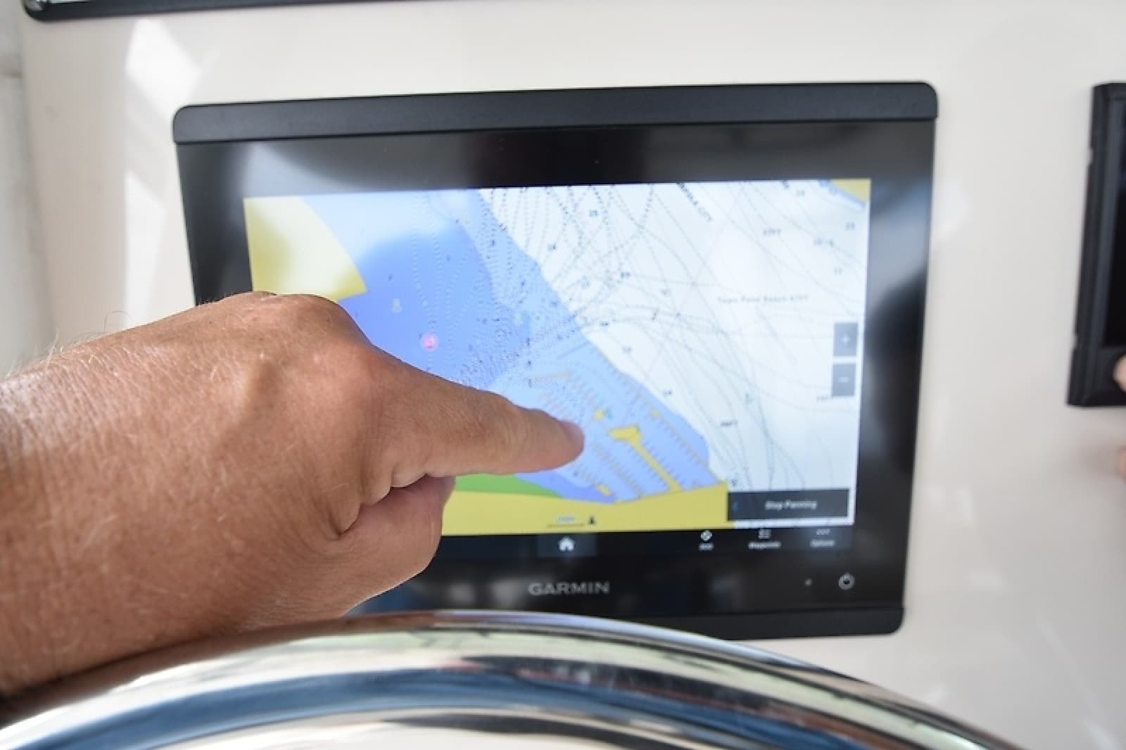 2022 Boston Whaler 250 Outrage - Photo 47