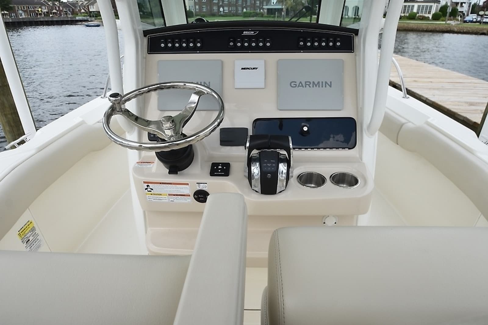 2022 Boston Whaler 250 Outrage - Photo 35