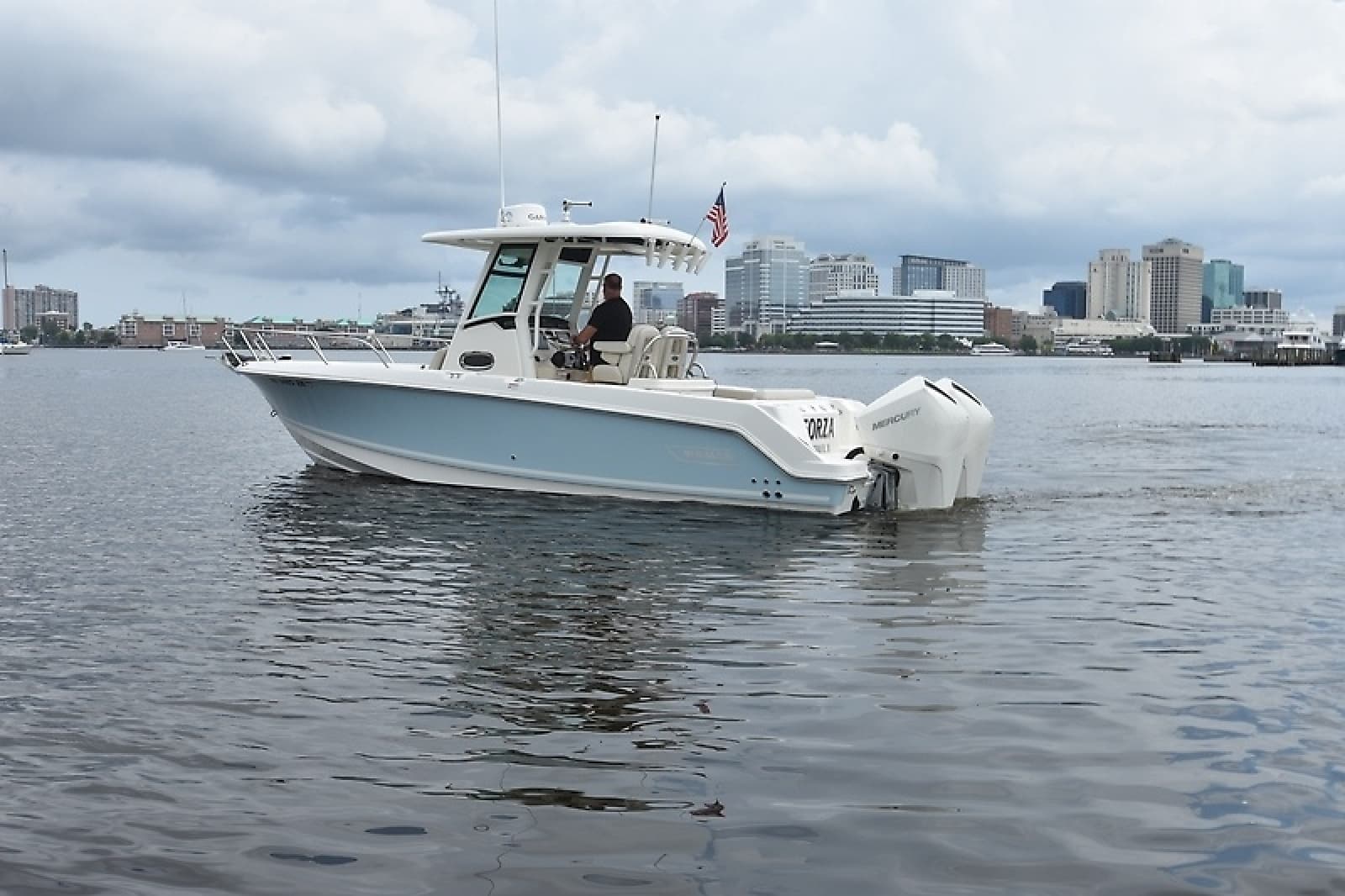 2022 Boston Whaler 250 Outrage - Photo 3