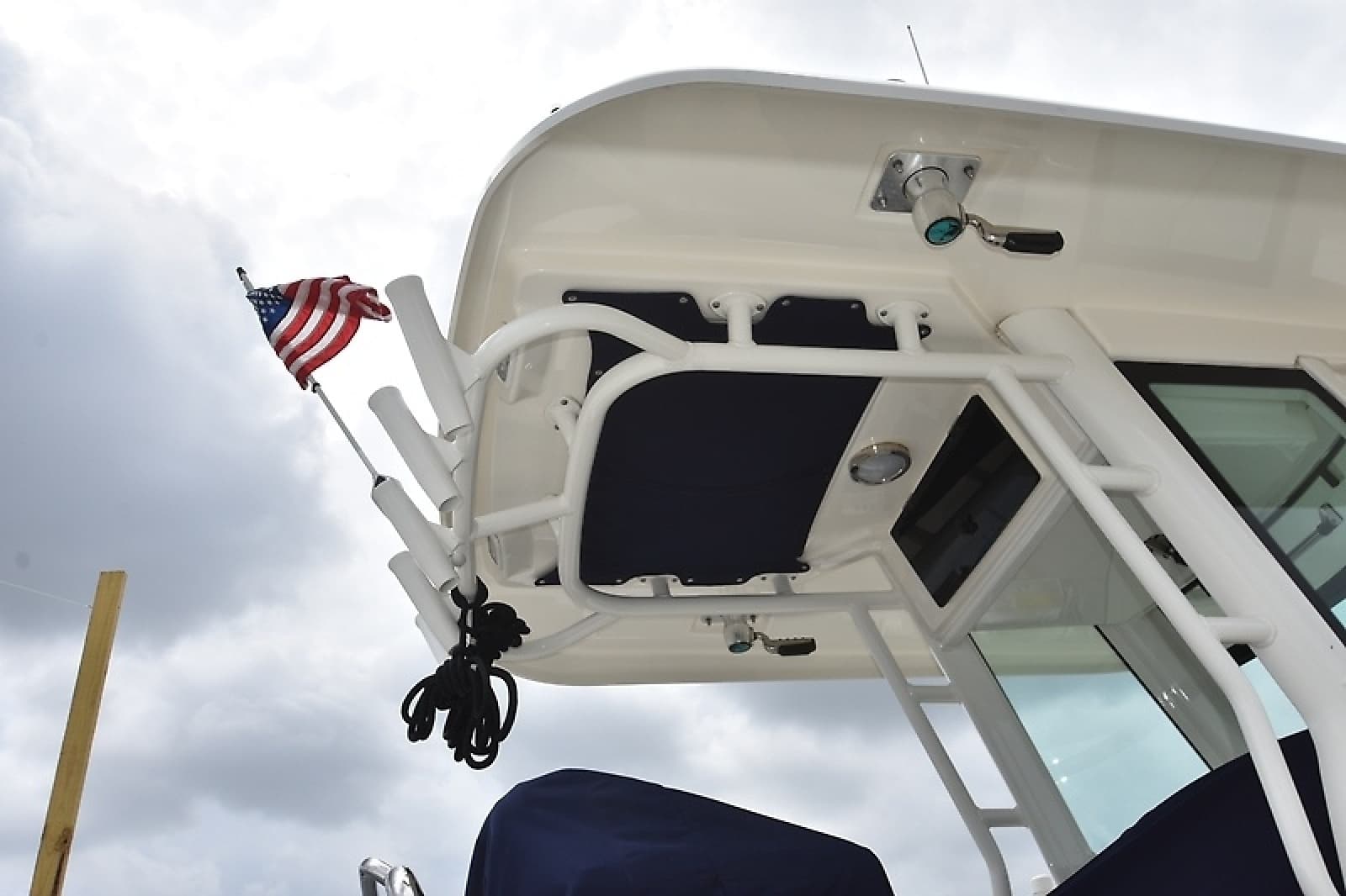 2022 Boston Whaler 250 Outrage - Photo 11