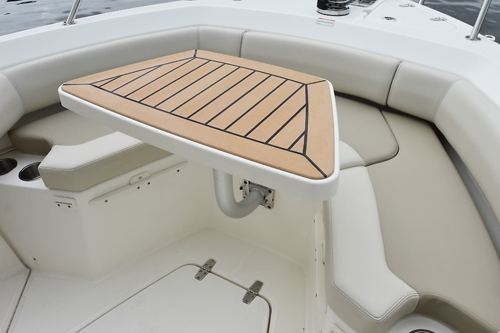 2022 Boston Whaler 250 Outrage - Photo 58