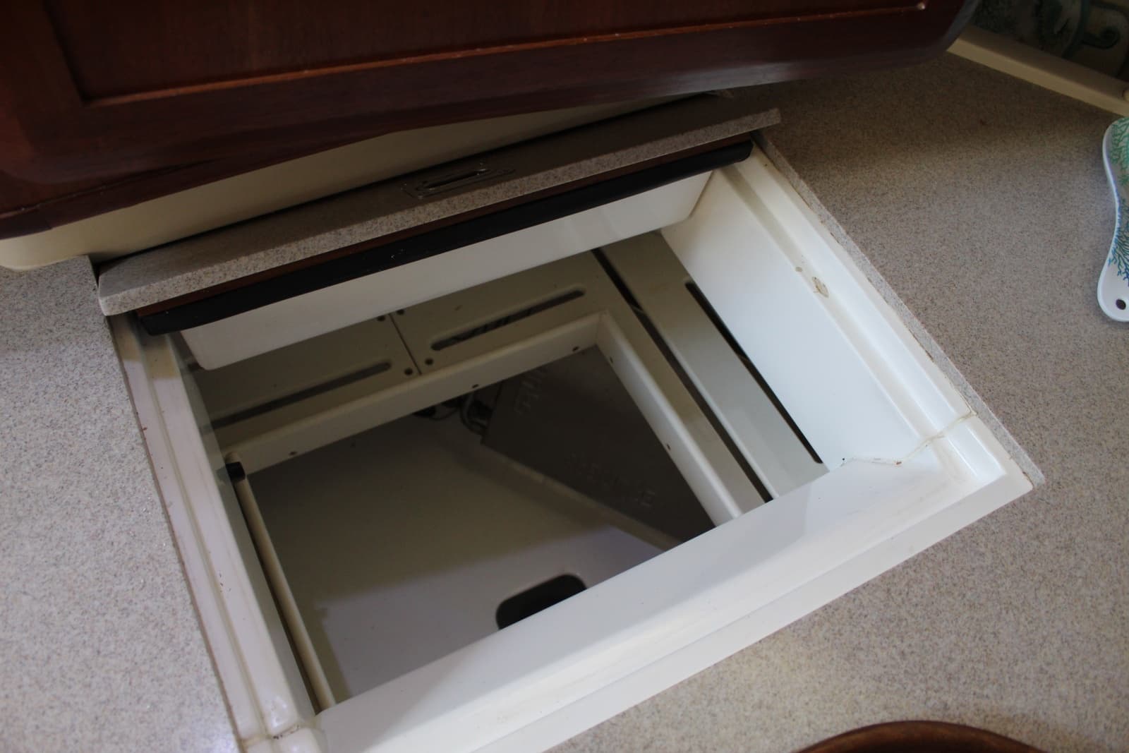 1997 Hunter 430 - Photo 19