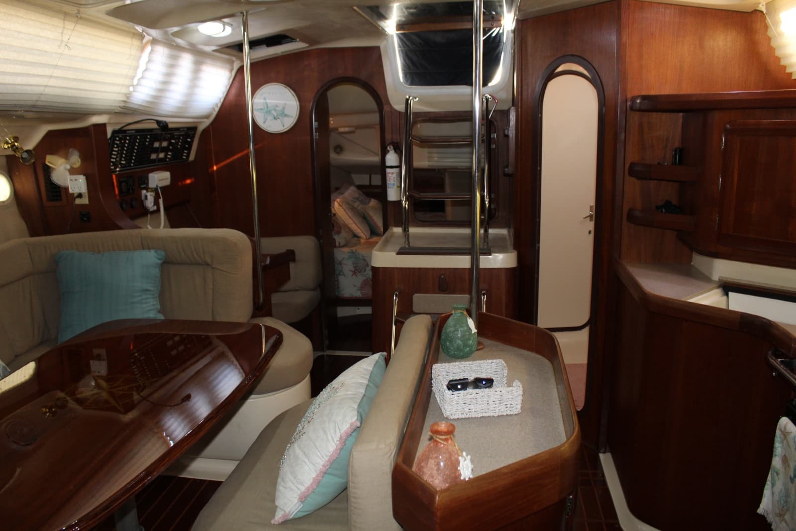 1997 Hunter 430 - Photo 20