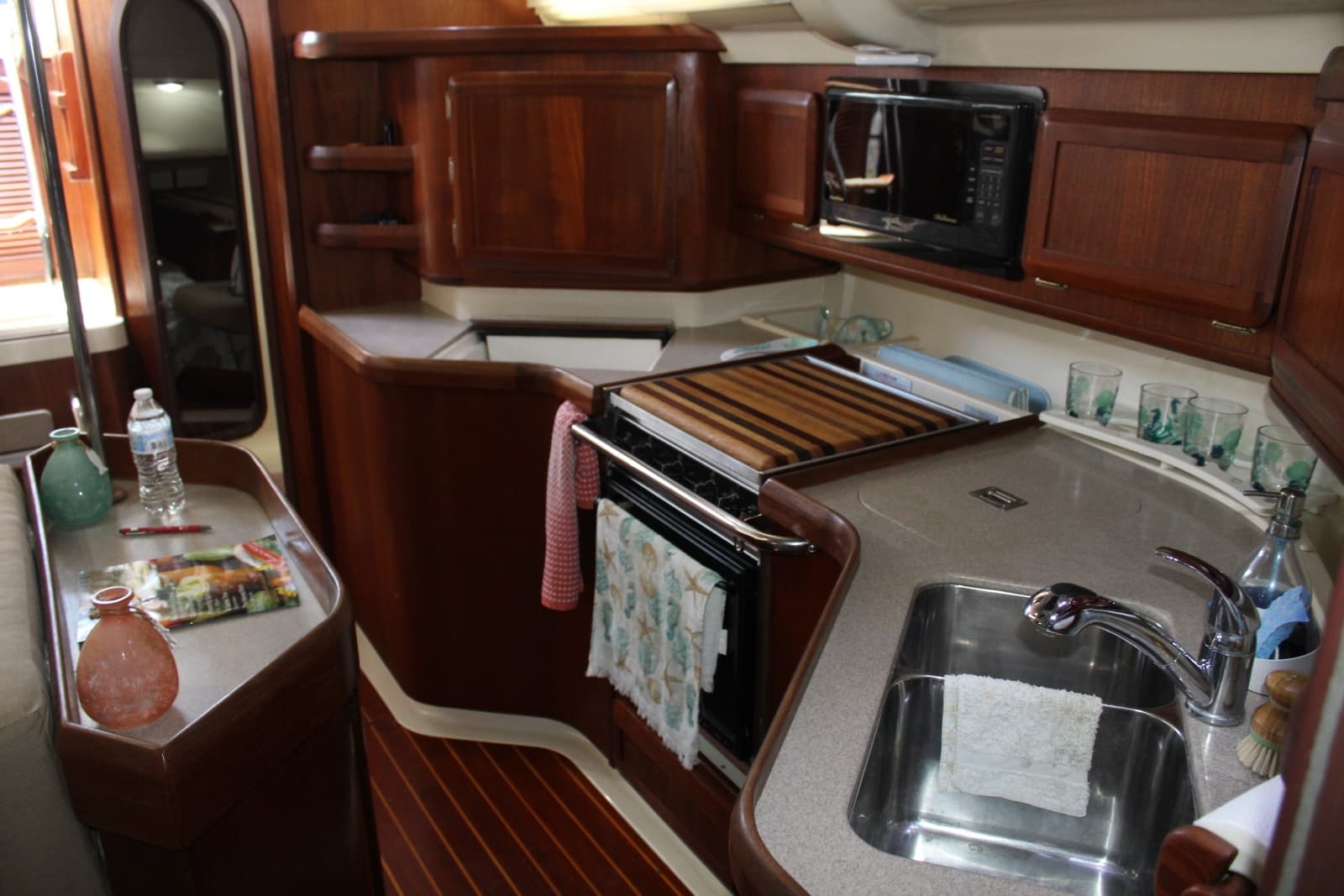 1997 Hunter 430 - Photo 15