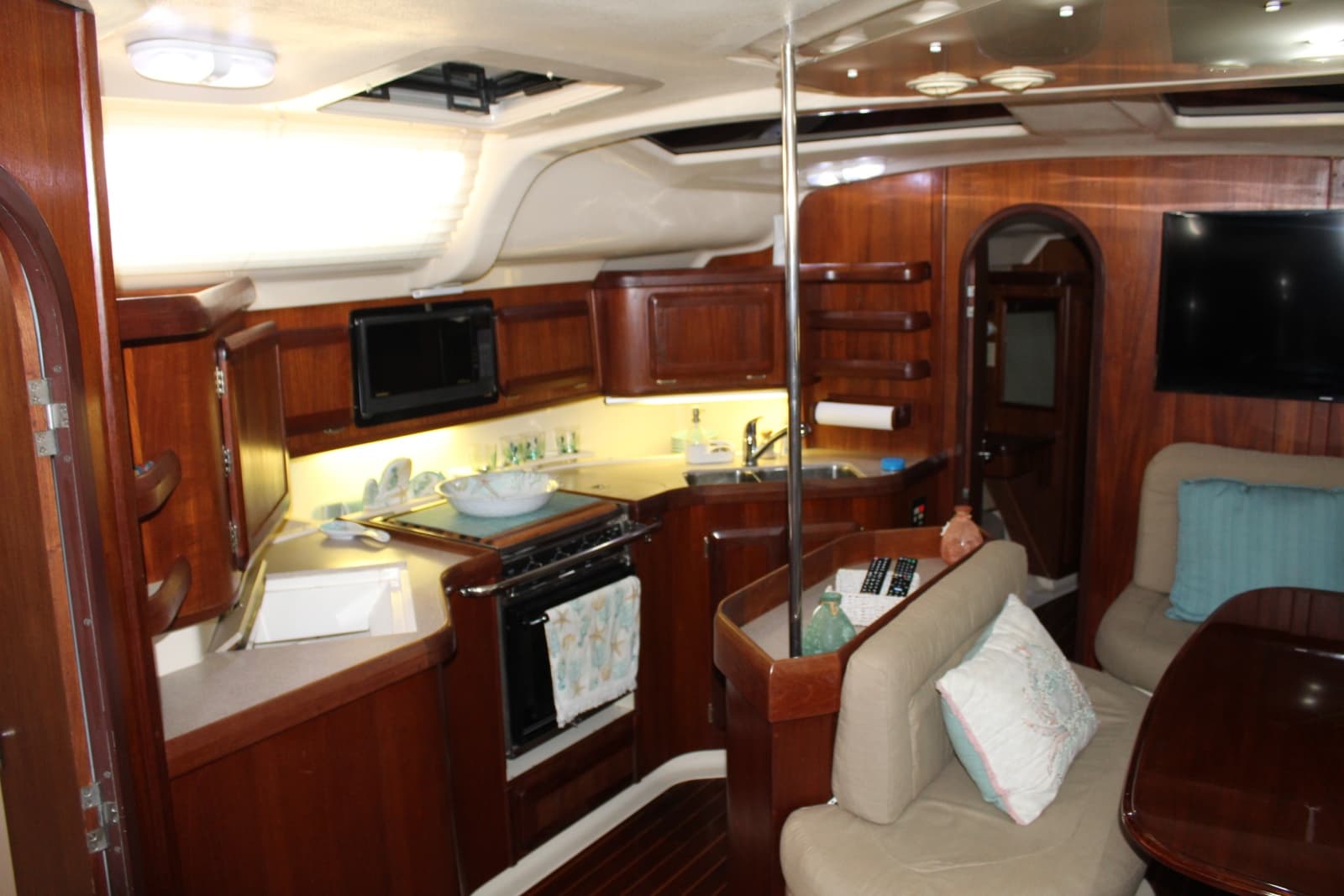 1997 Hunter 430 - Photo 19