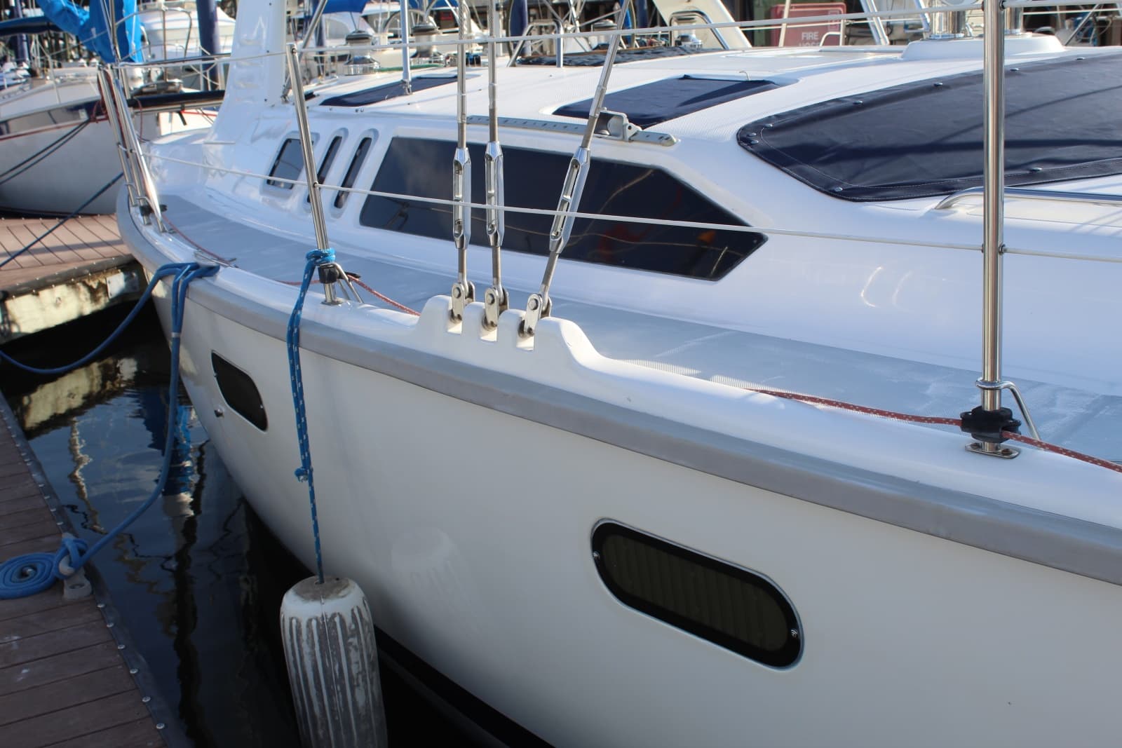 1997 Hunter 430 - Photo 5