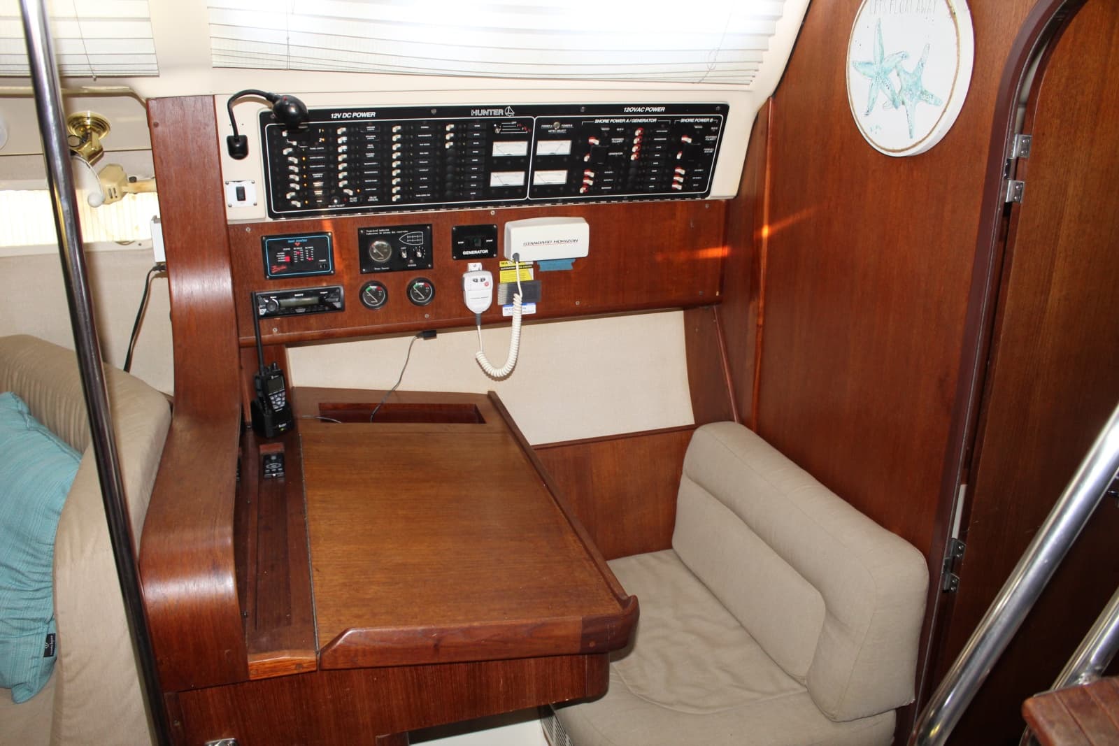 1997 Hunter 430 - Photo 23