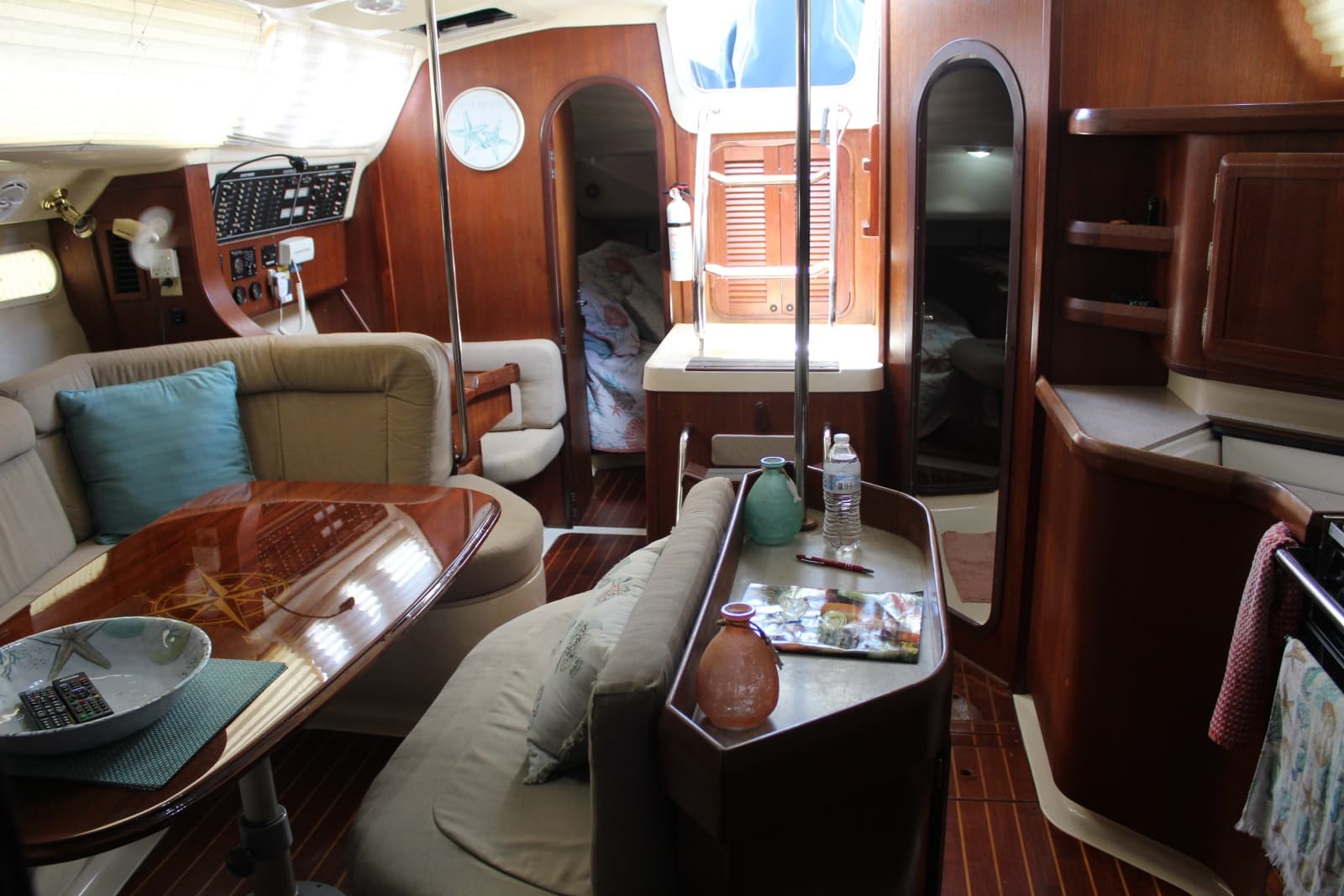 1997 Hunter 430 - Photo 8