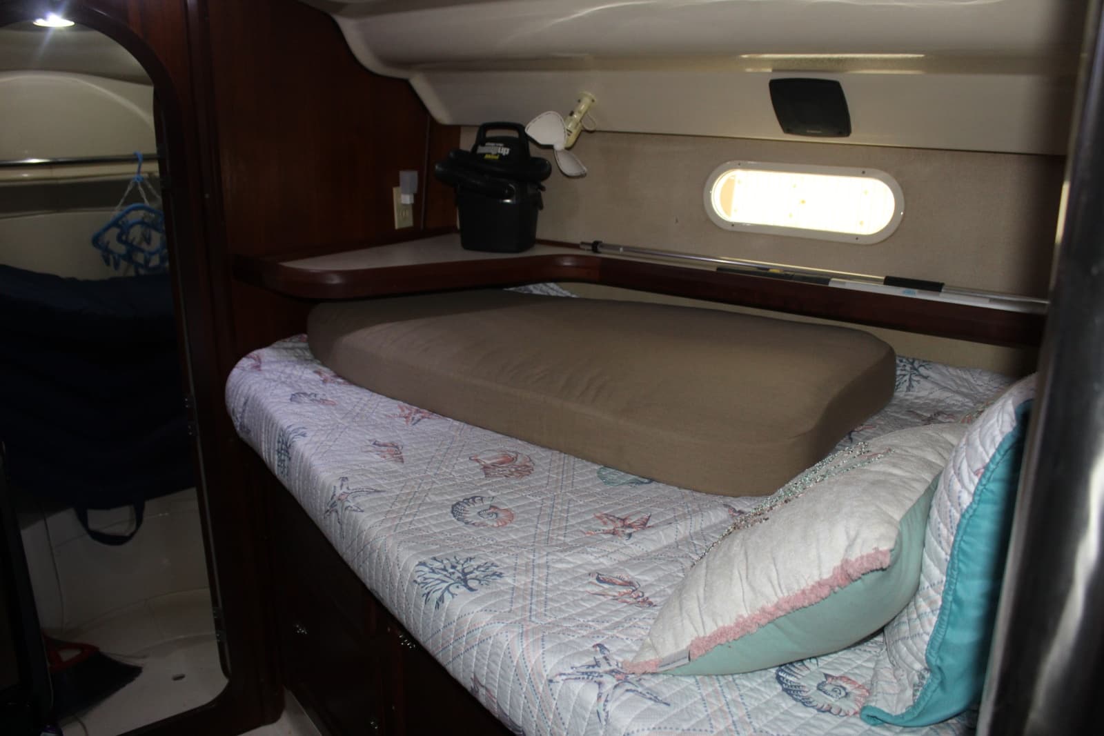 1997 Hunter 430 - Photo 13
