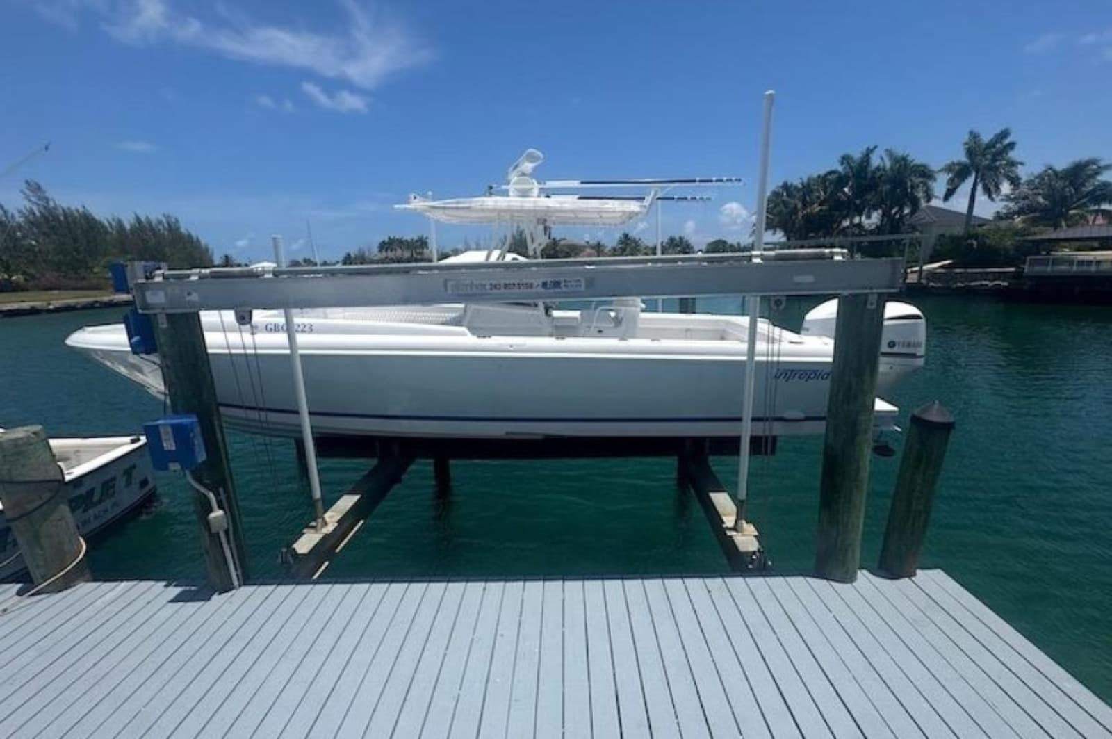 2002 Intrepid 323 Cuddy - Photo 1