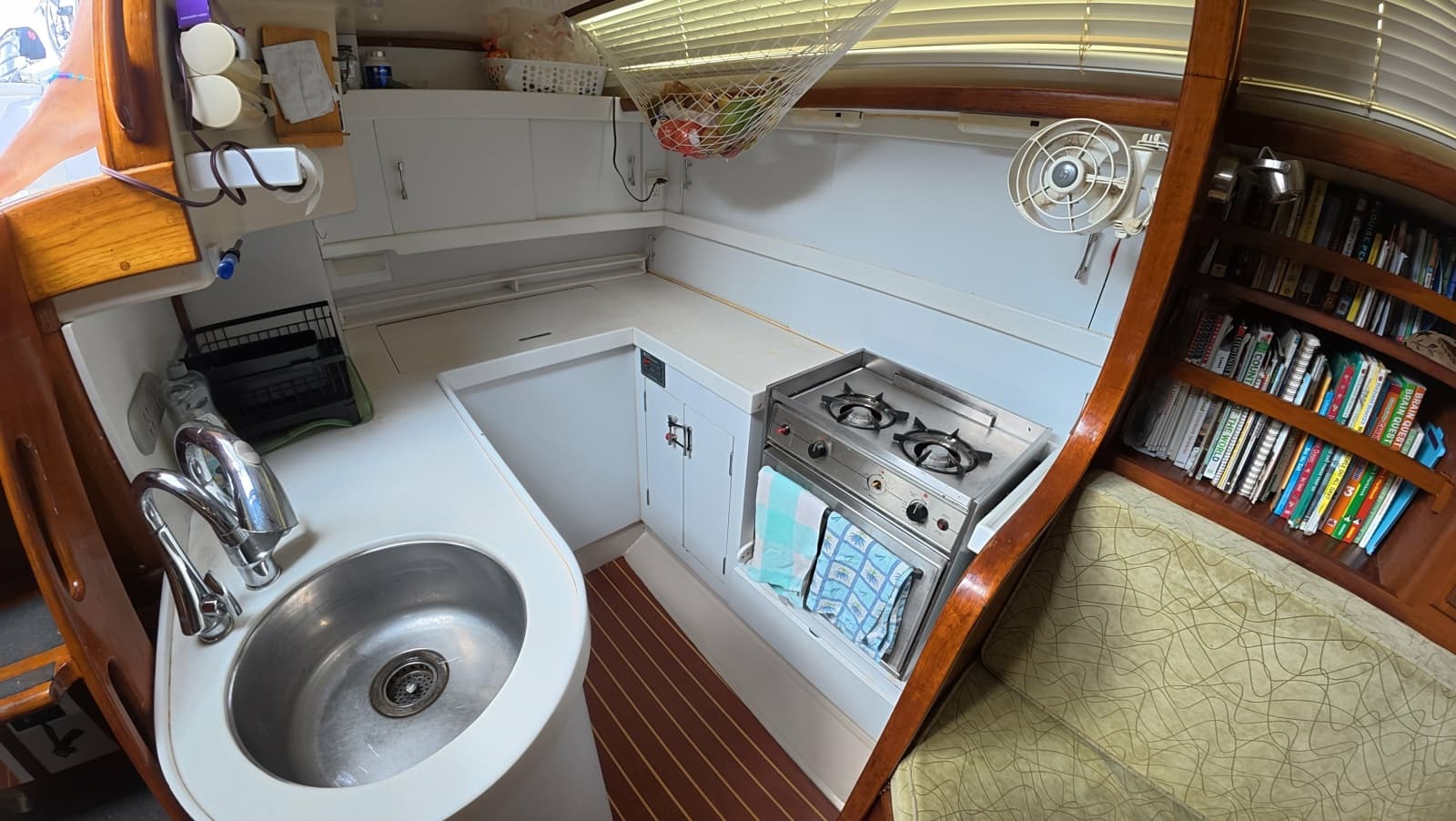 1985 Gulfstar Hirsch 45 - Photo 24