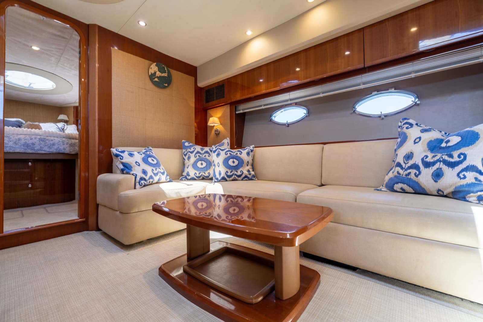 2008 Princess V53 - Photo 18