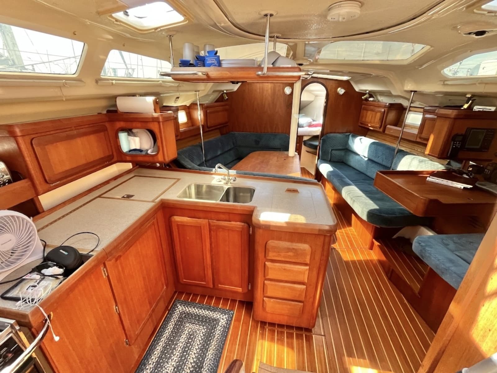 1996 Hunter 40.5 - Photo 19