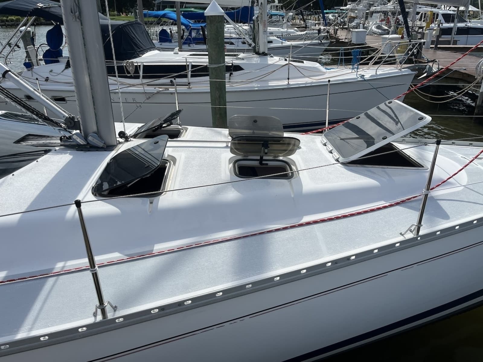 1996 Hunter 40.5 - Photo 3
