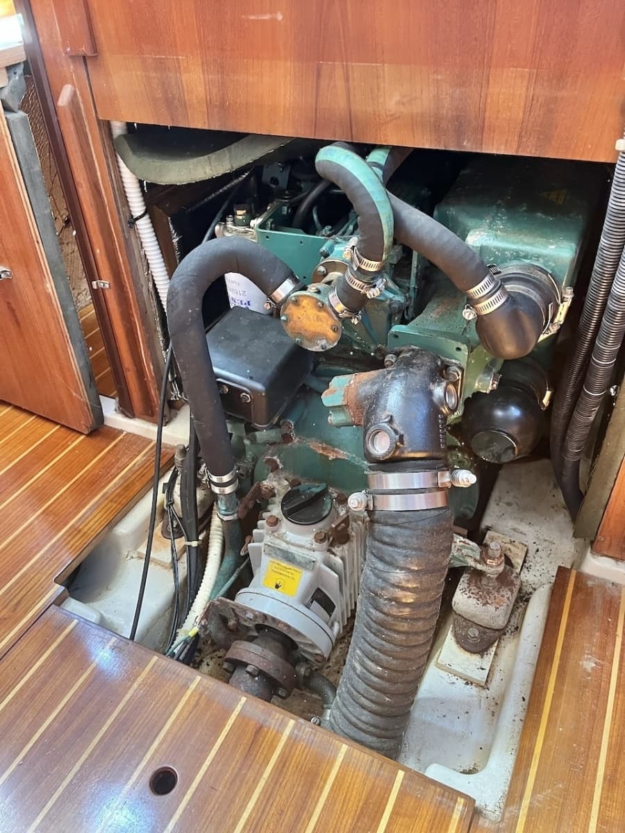 1996 Hunter 40.5 - Photo 38