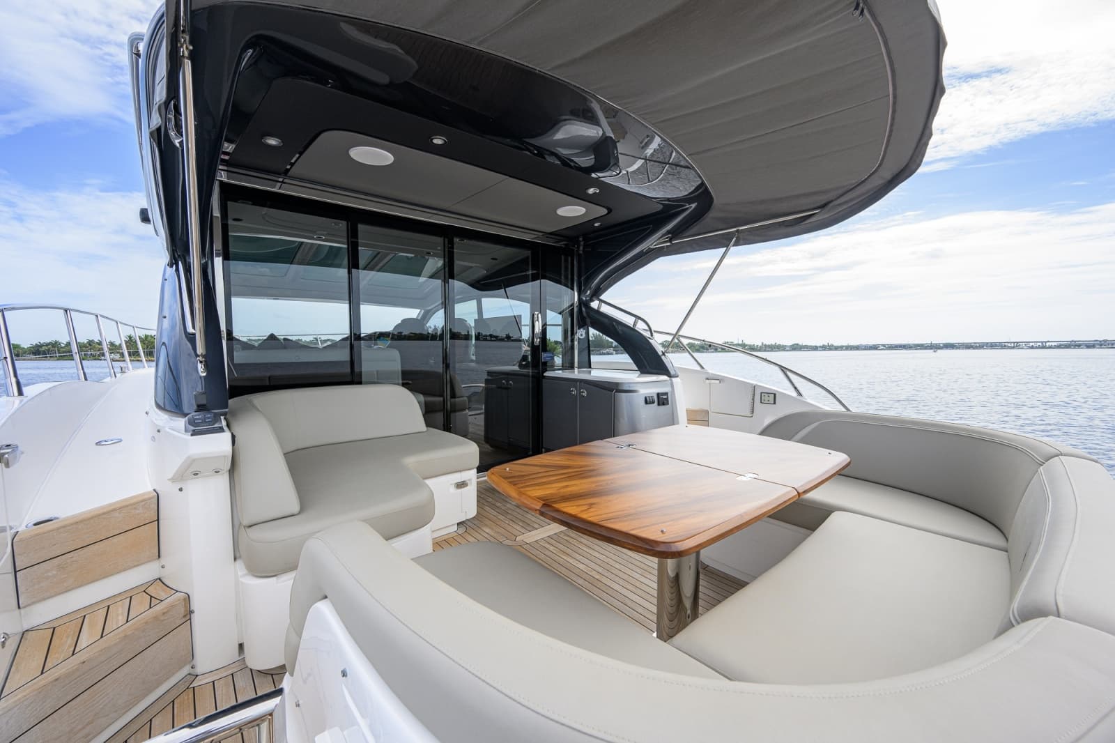 2024 Princess V50 - Photo 29