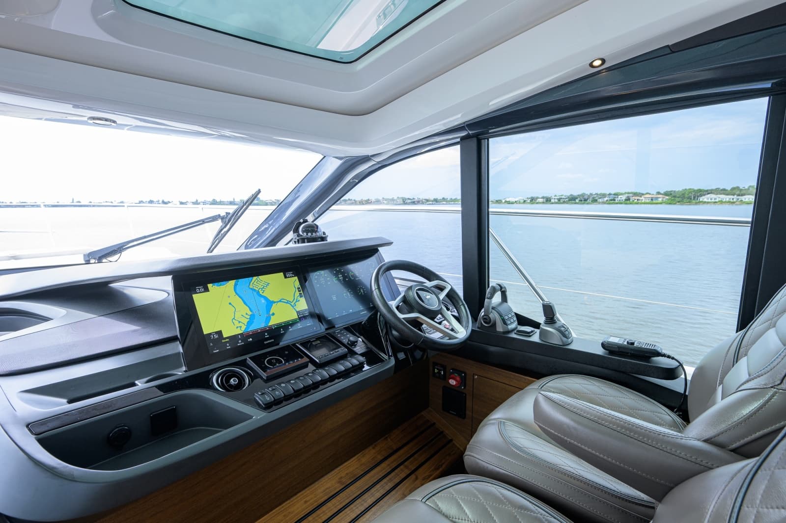 2024 Princess V50 - Photo 11