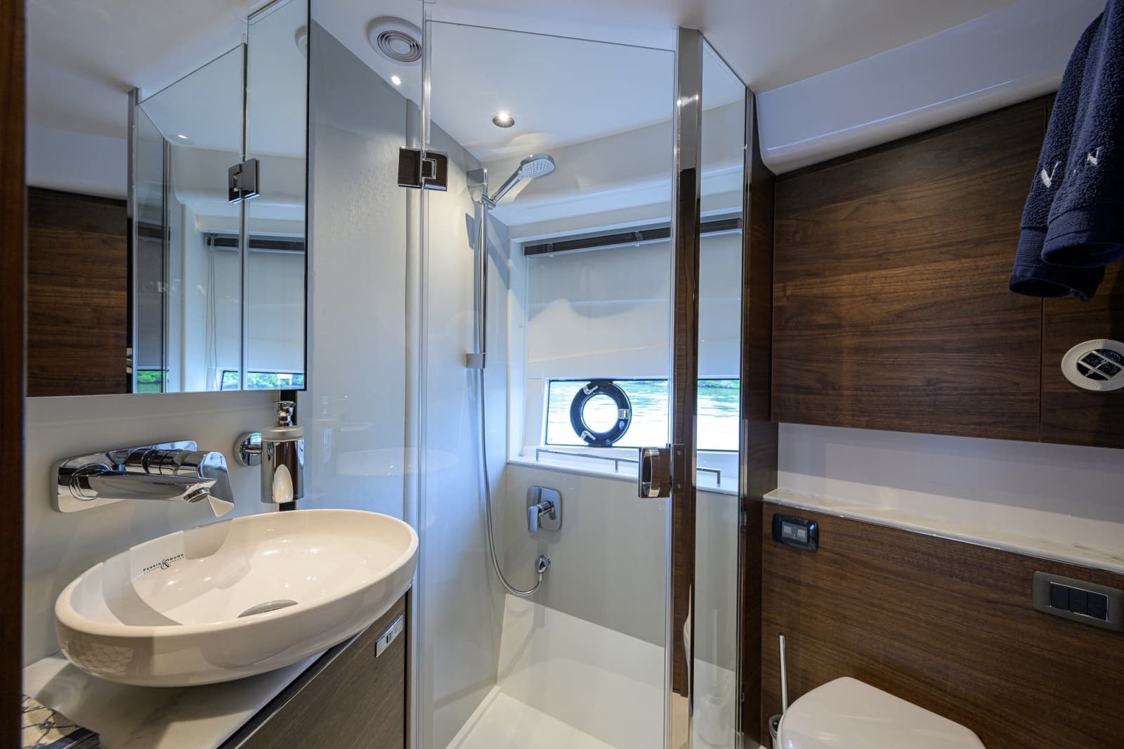2024 Princess V50 - Photo 23