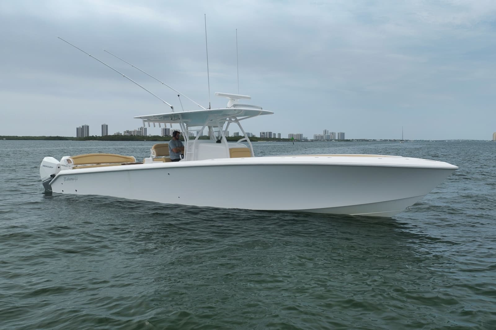 2020 Bahama 41 - Photo 3