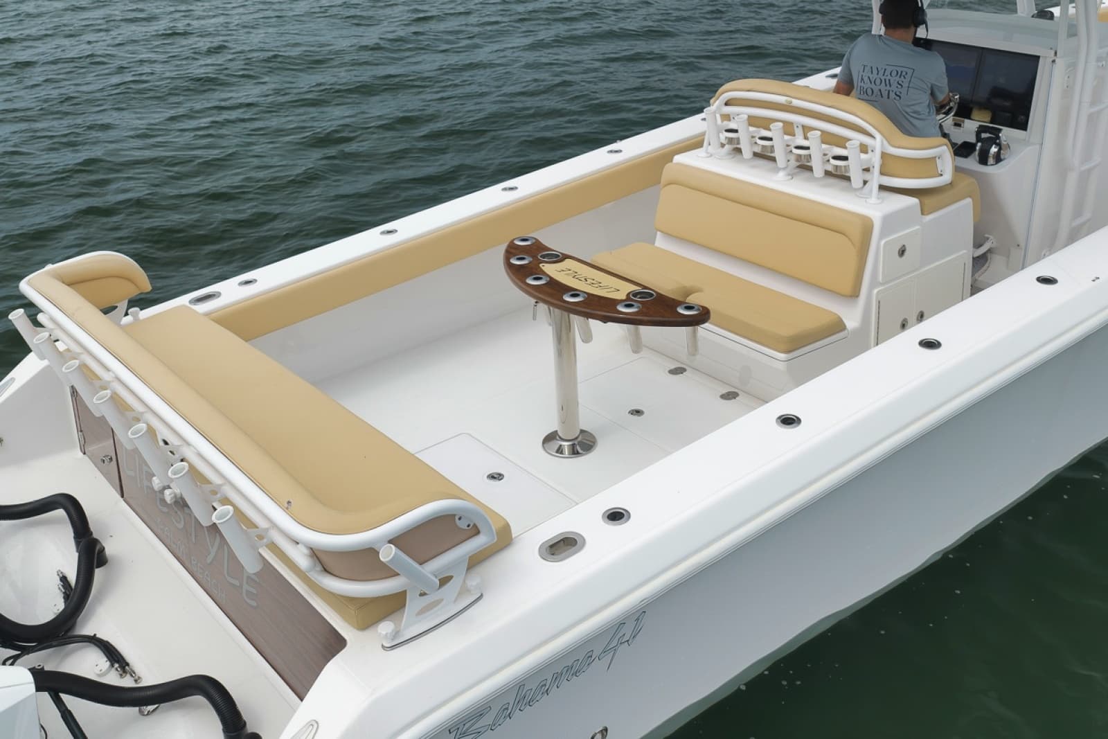 2020 Bahama 41 - Photo 12