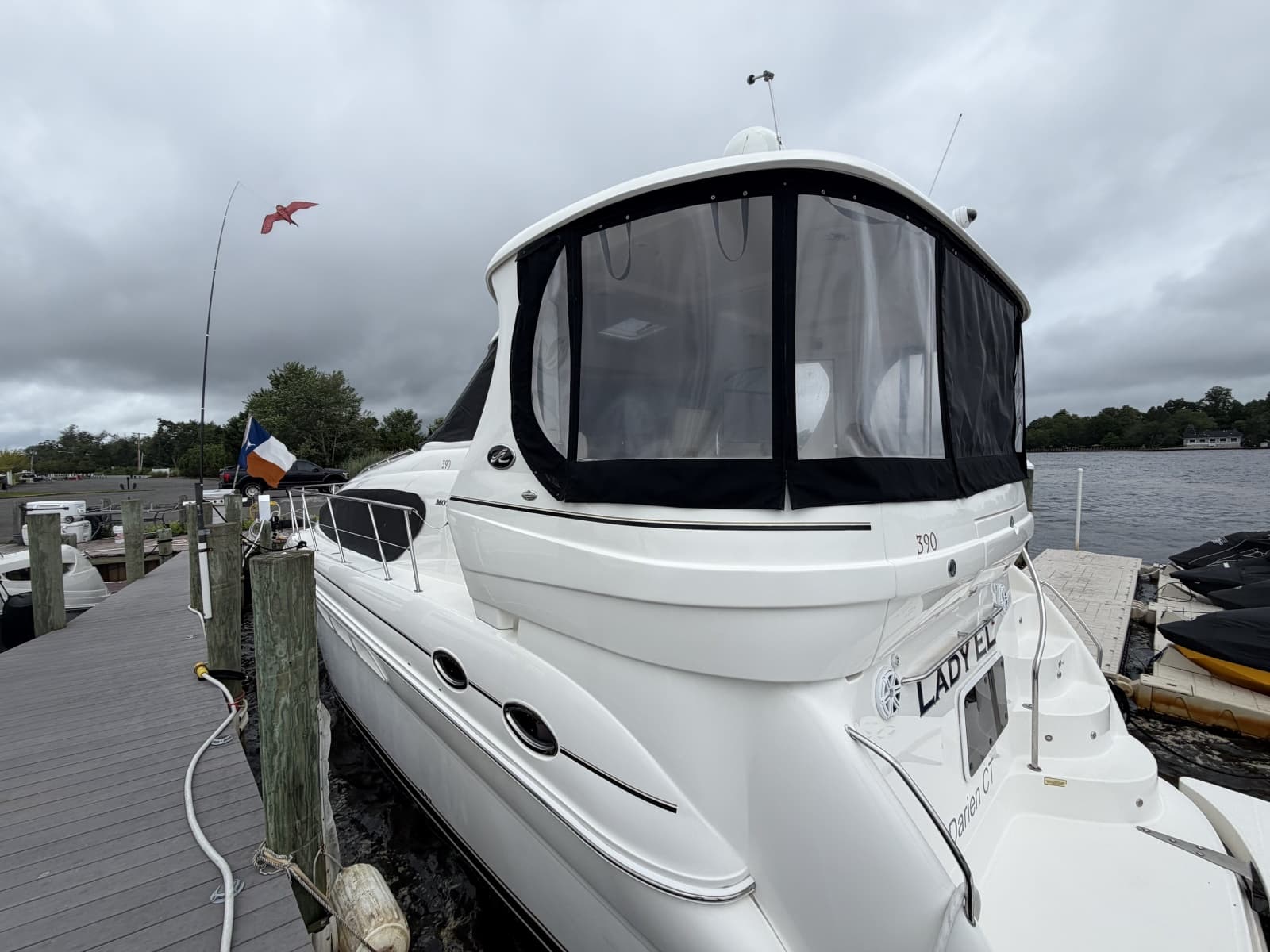 2005 Sea Ray 390 Motor Yacht - Photo 5