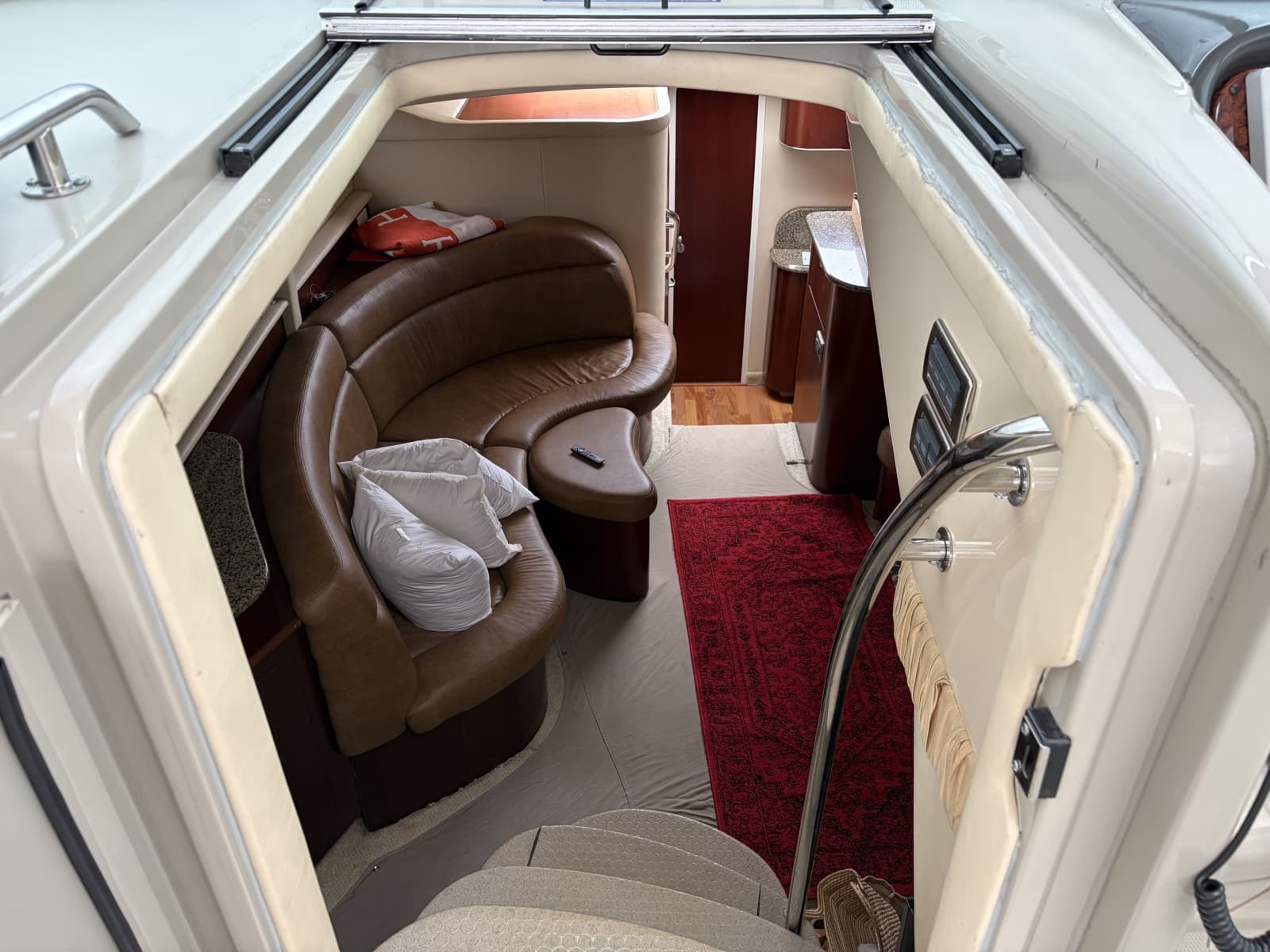 2005 Sea Ray 390 Motor Yacht - Photo 18