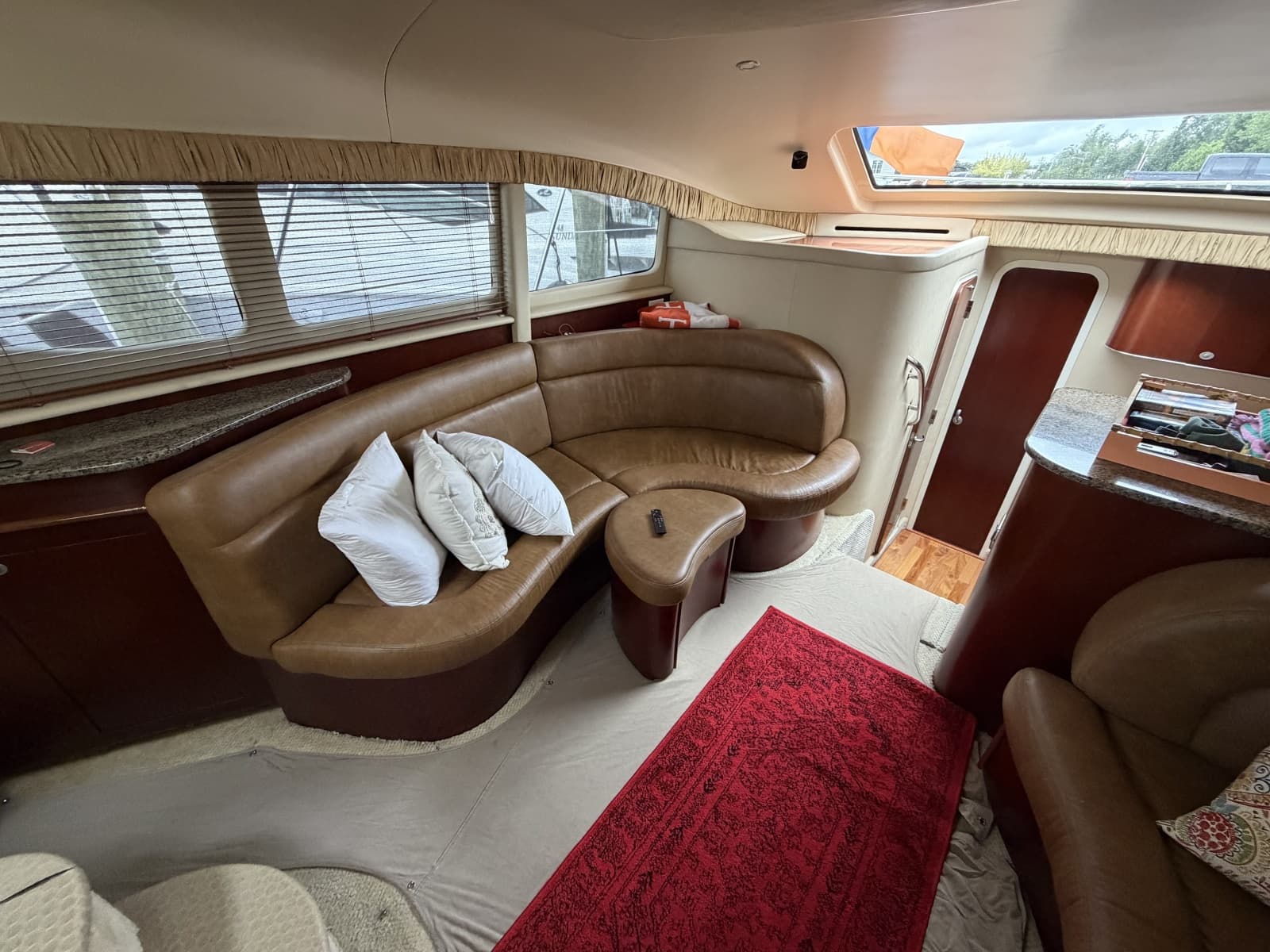 2005 Sea Ray 390 Motor Yacht - Photo 22