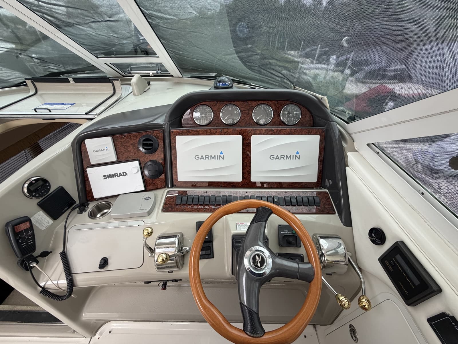 2005 Sea Ray 390 Motor Yacht - Photo 17