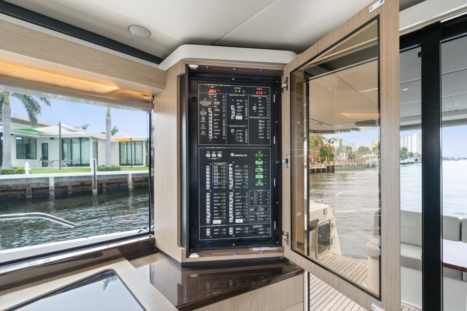 2022 Absolute Navetta 52 - Photo 50