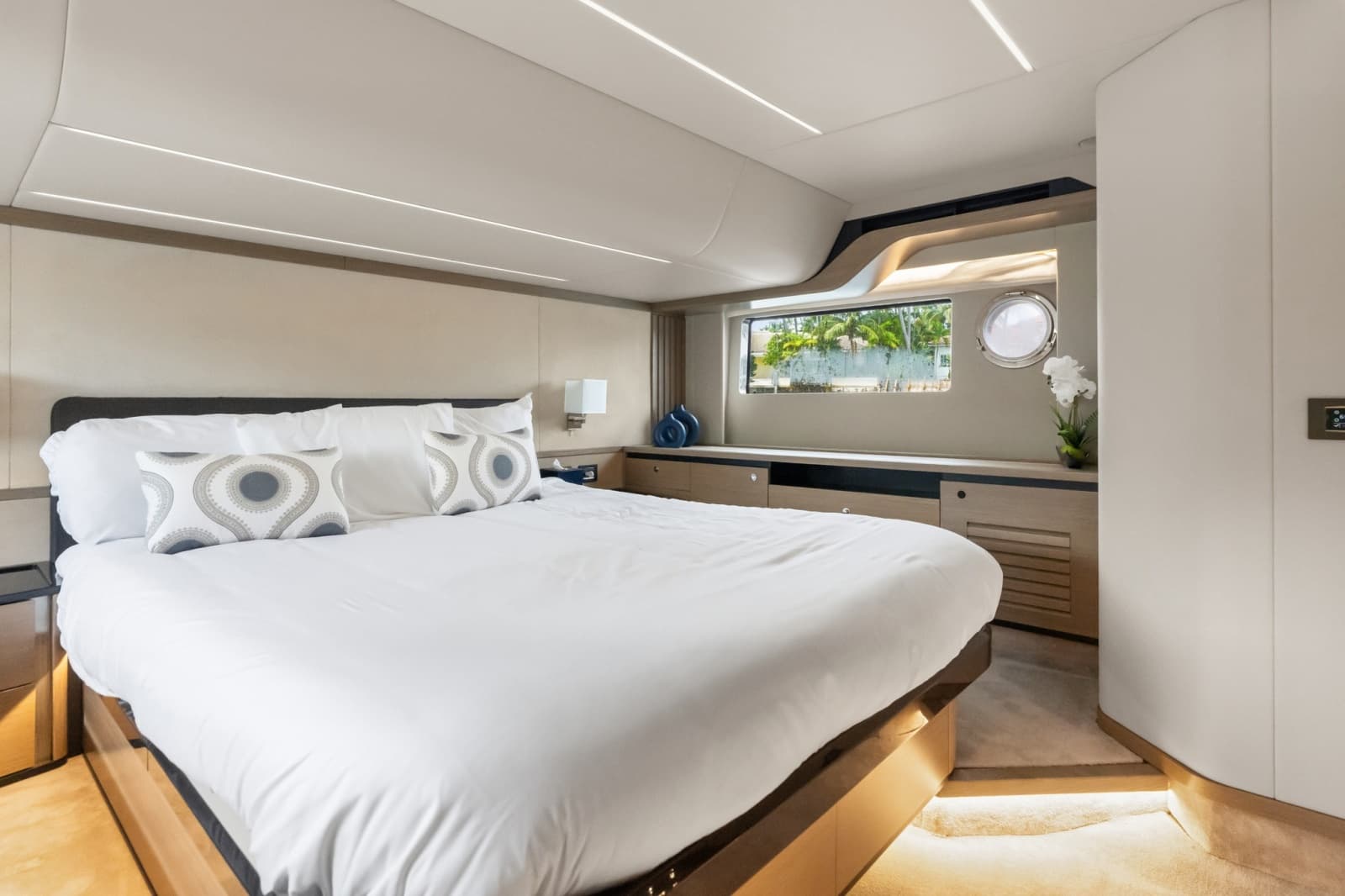 2022 Absolute Navetta 52 - Photo 60