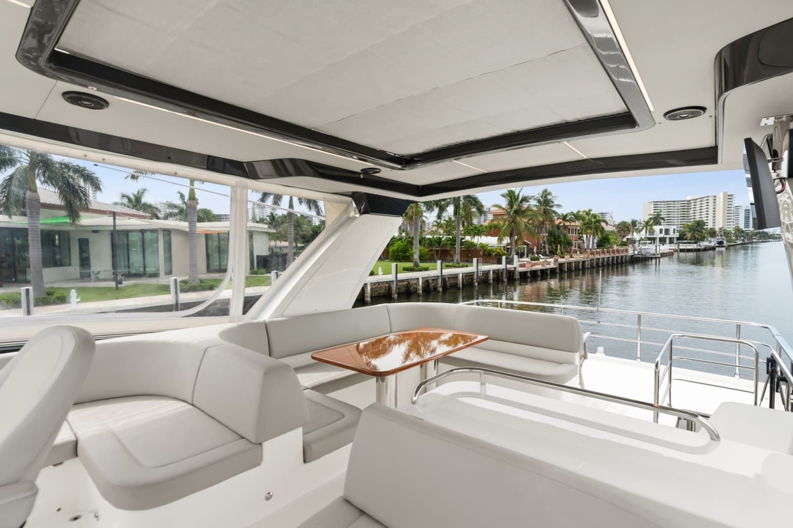 2022 Absolute Navetta 52 - Photo 13