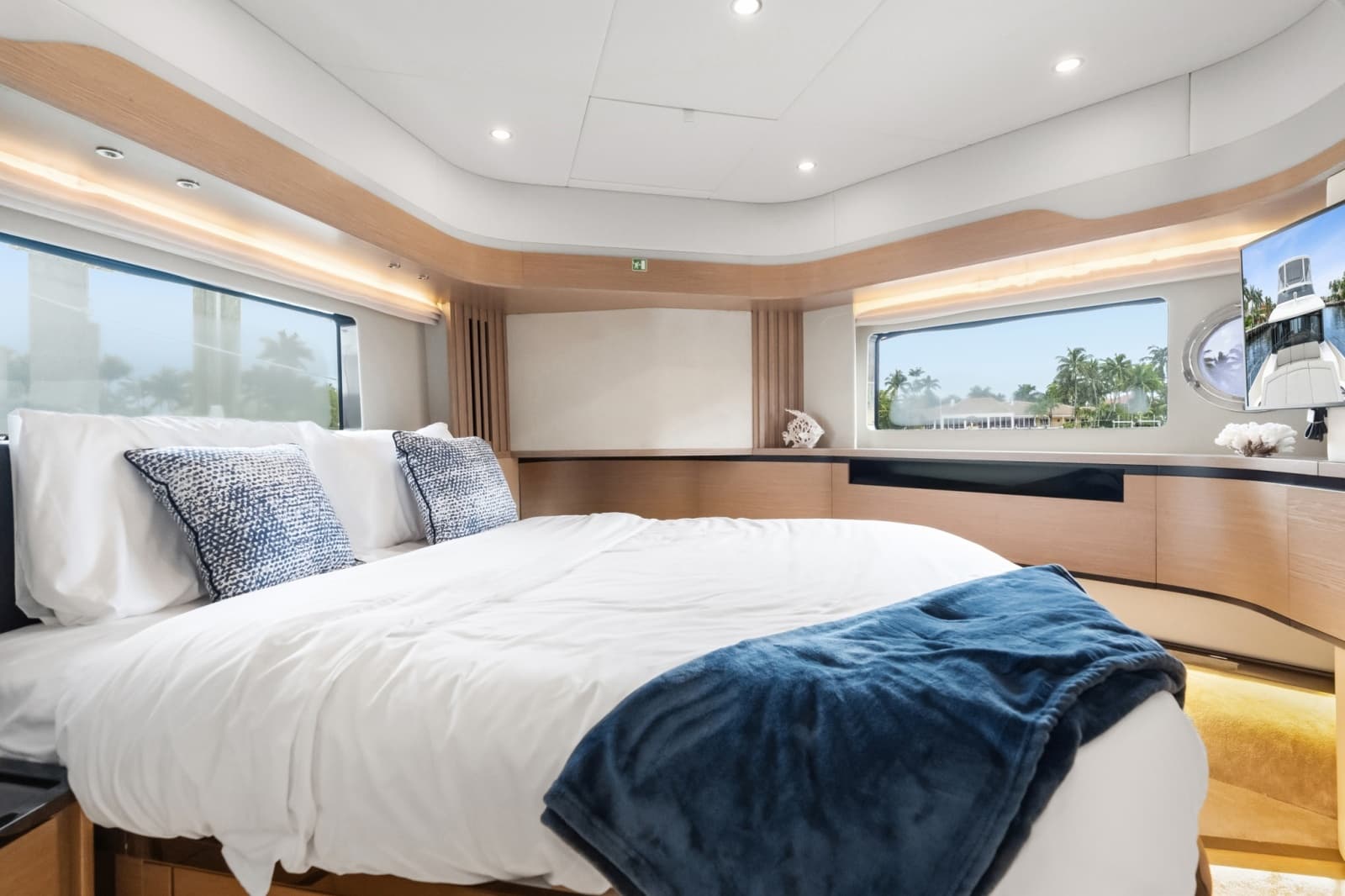 2022 Absolute Navetta 52 - Photo 54