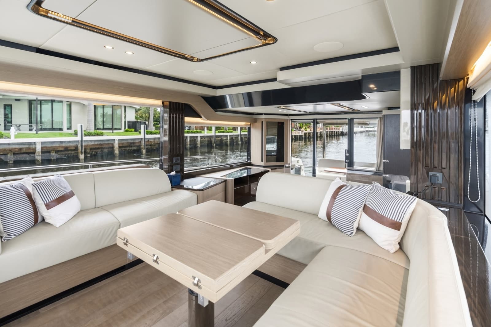 2022 Absolute Navetta 52 - Photo 40
