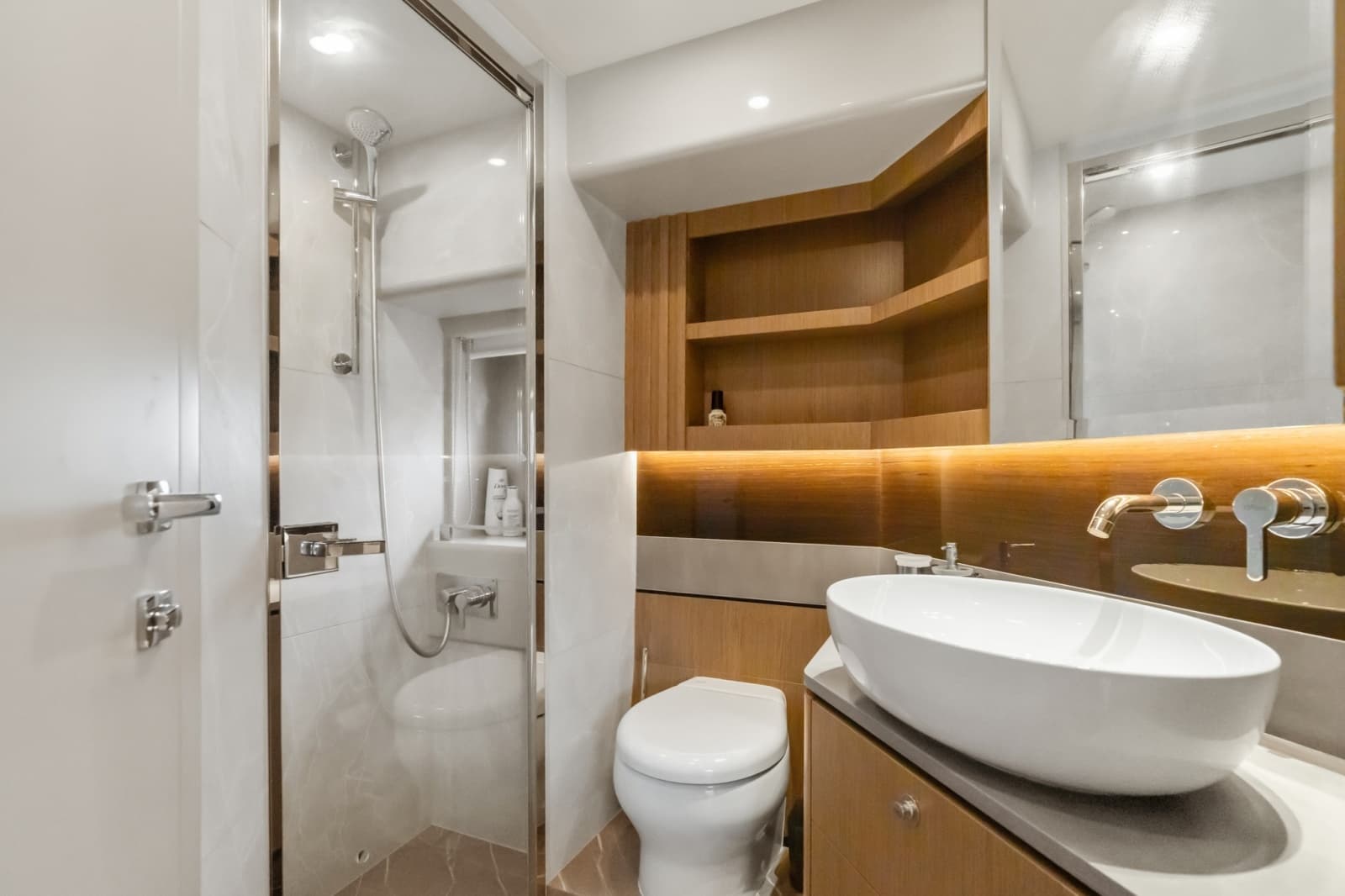 2022 Absolute Navetta 52 - Photo 57