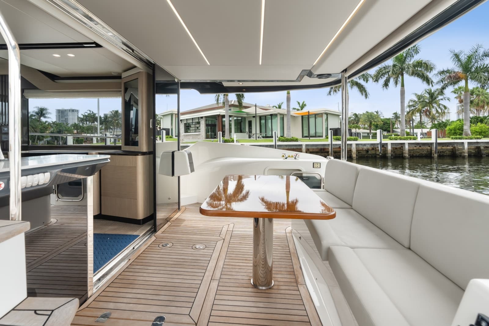2022 Absolute Navetta 52 - Photo 23